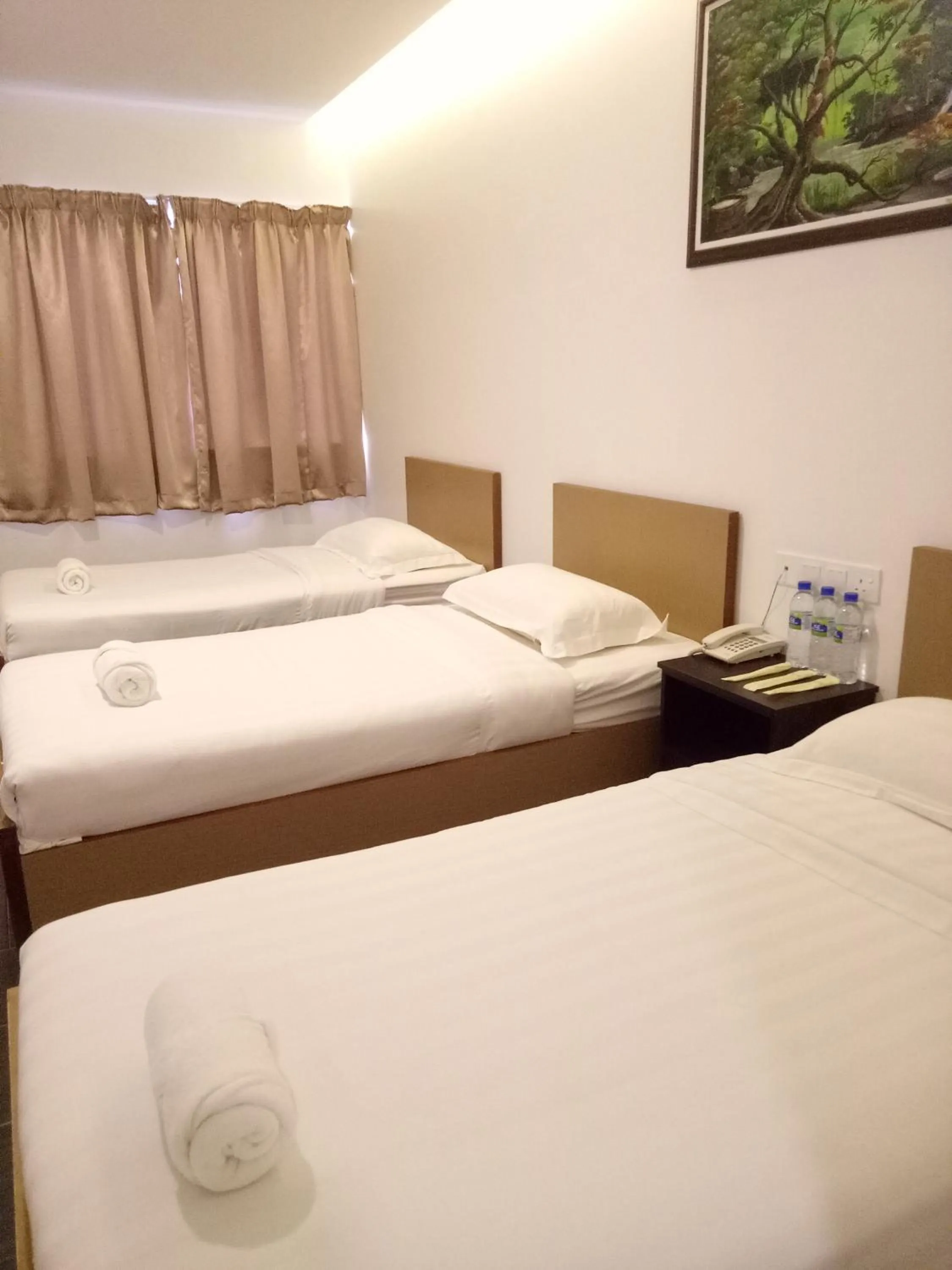 Photo of the whole room, Bed in Hotel Sri Bernam