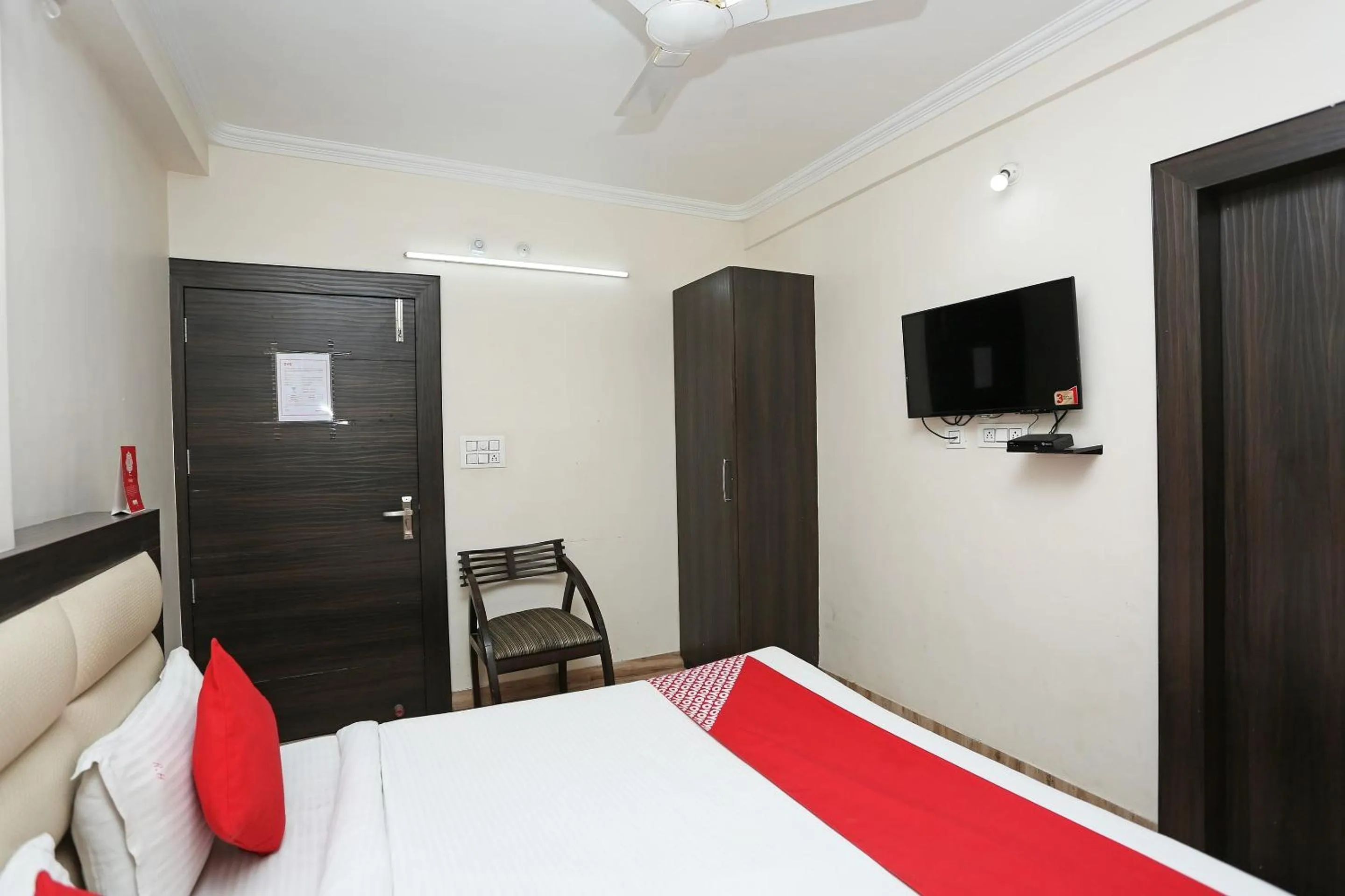 Bedroom, Bed in Super Hotel O Relax