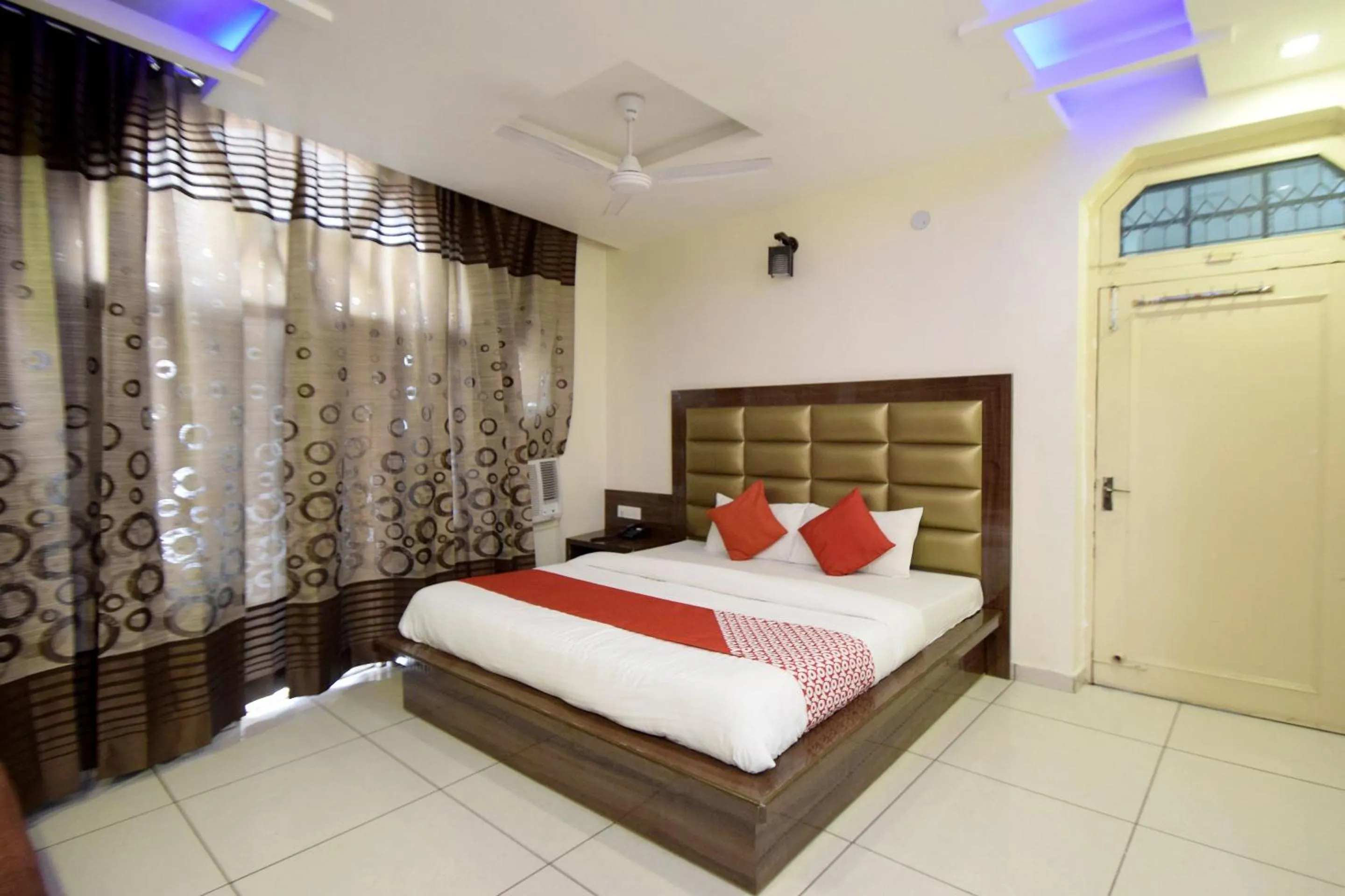 Bedroom, Bed in Hotel O Maa Residency