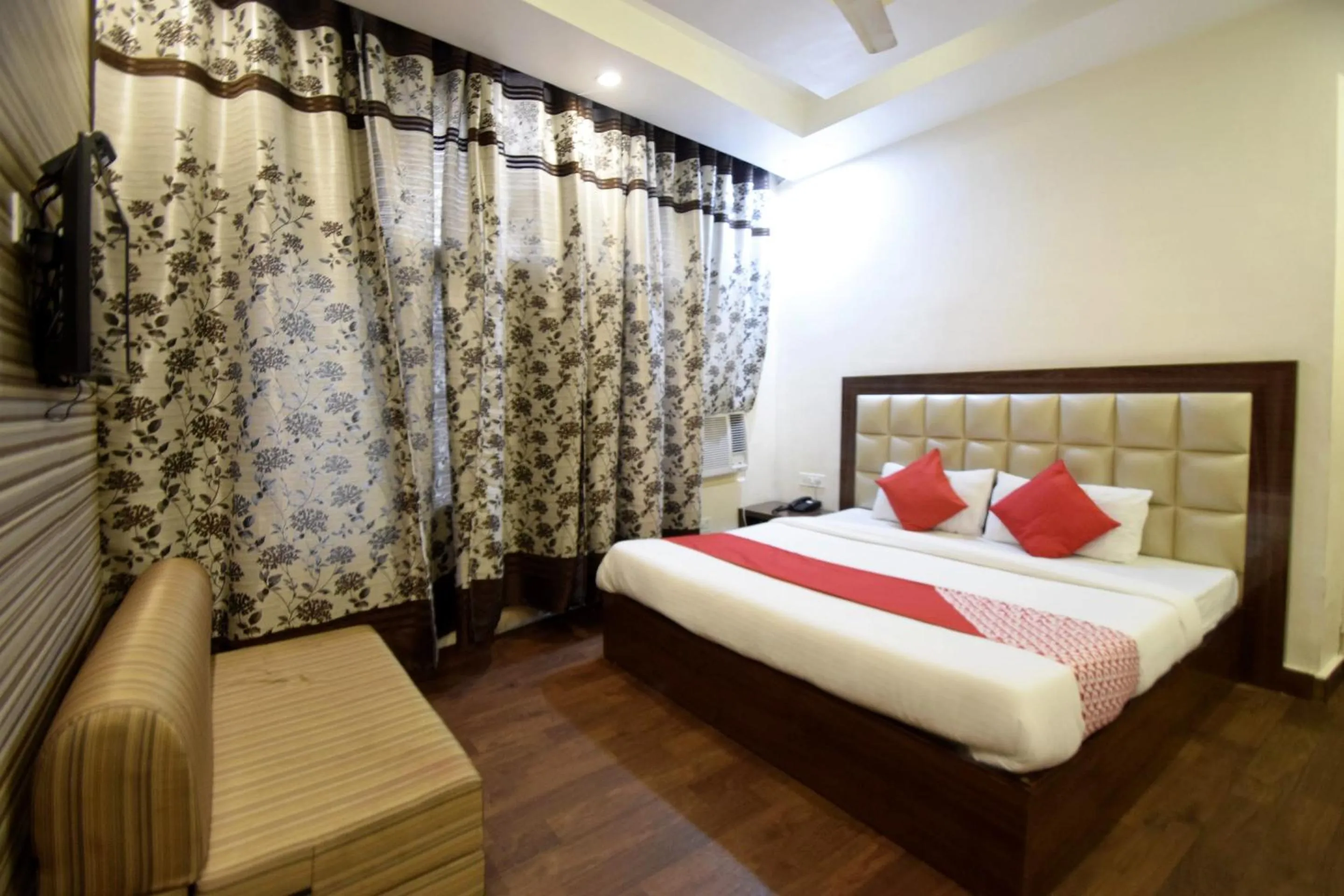 Bedroom, Bed in Hotel O Maa Residency