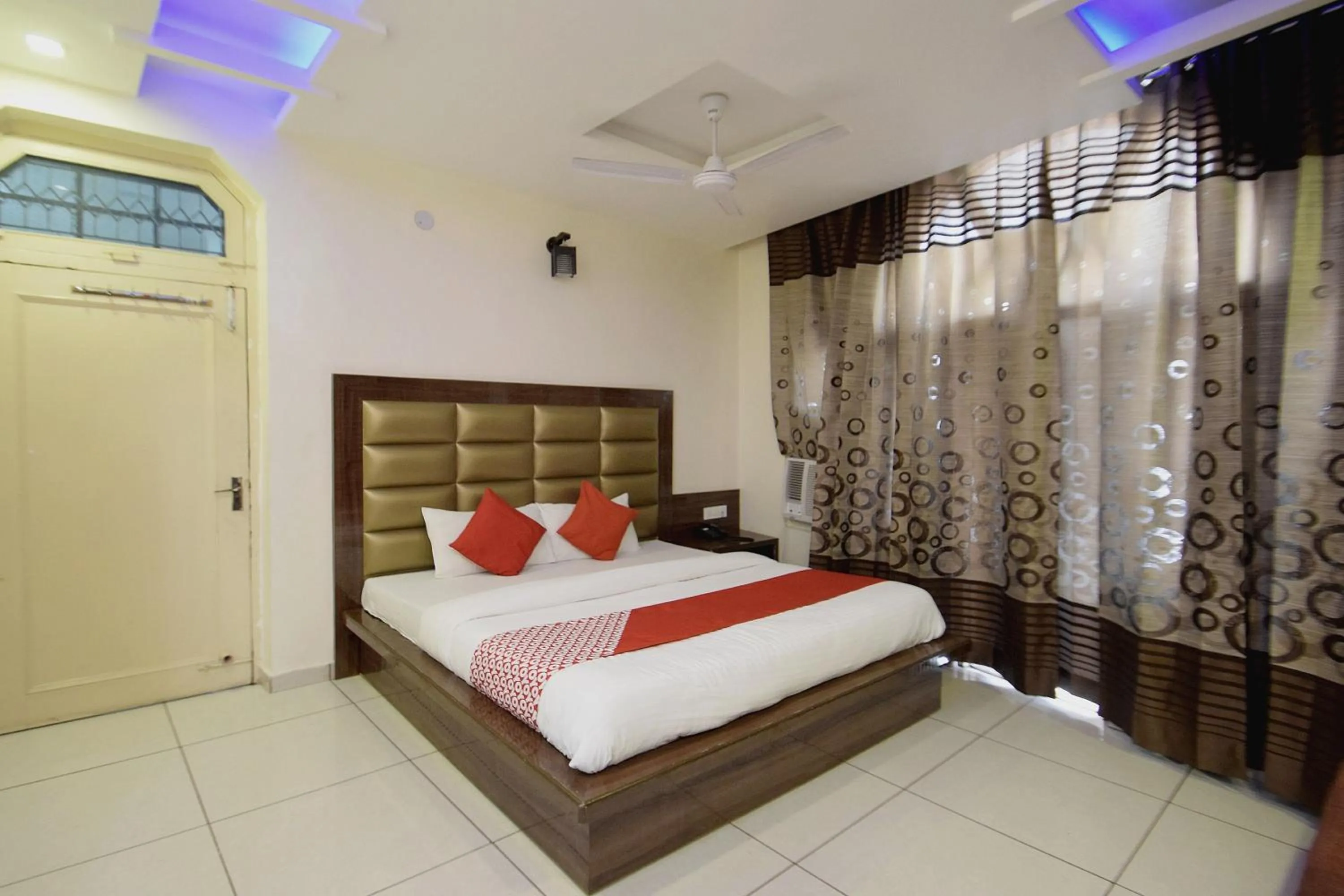 Bedroom, Bed in Hotel O Maa Residency