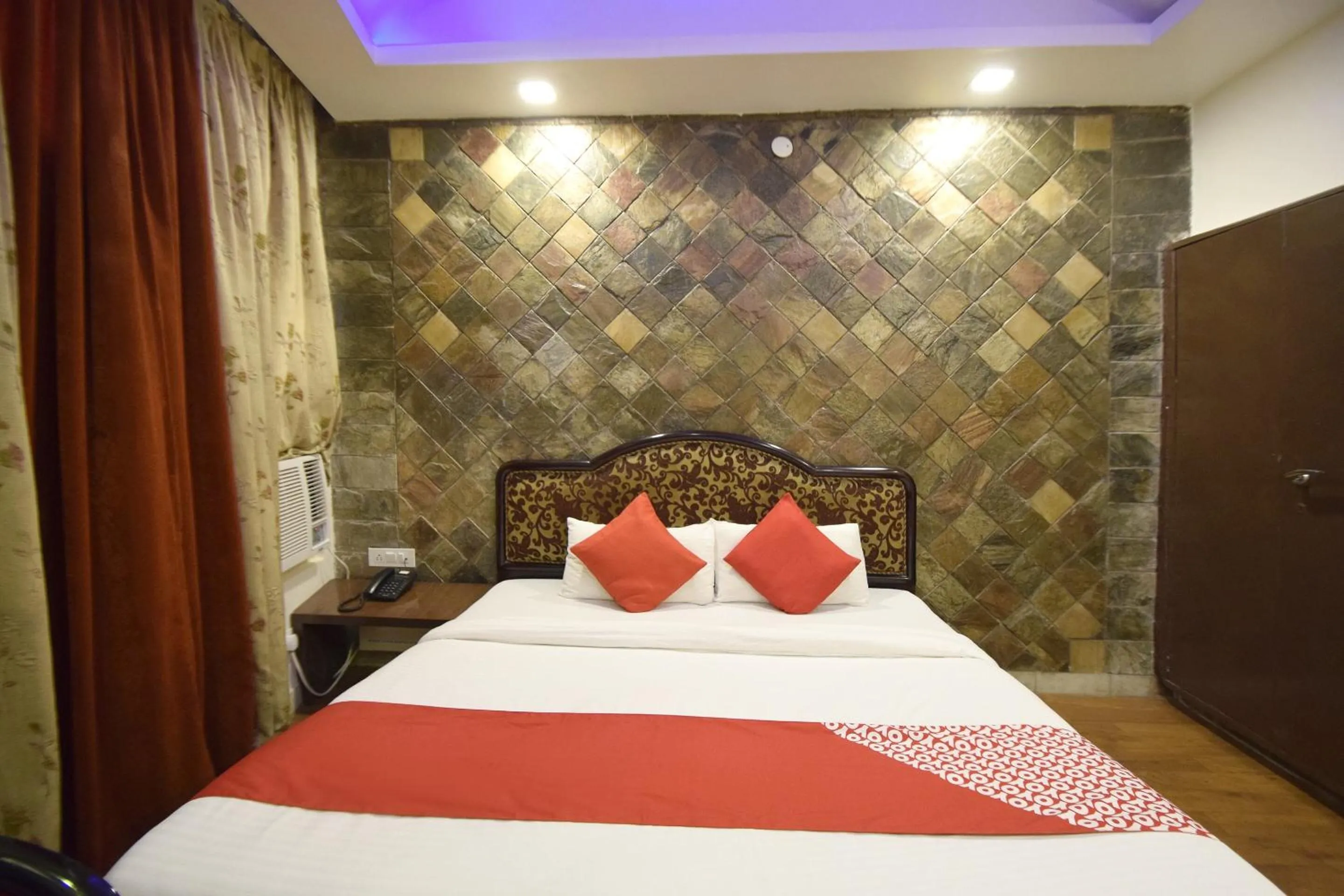 Bedroom, Bed in Hotel O Maa Residency