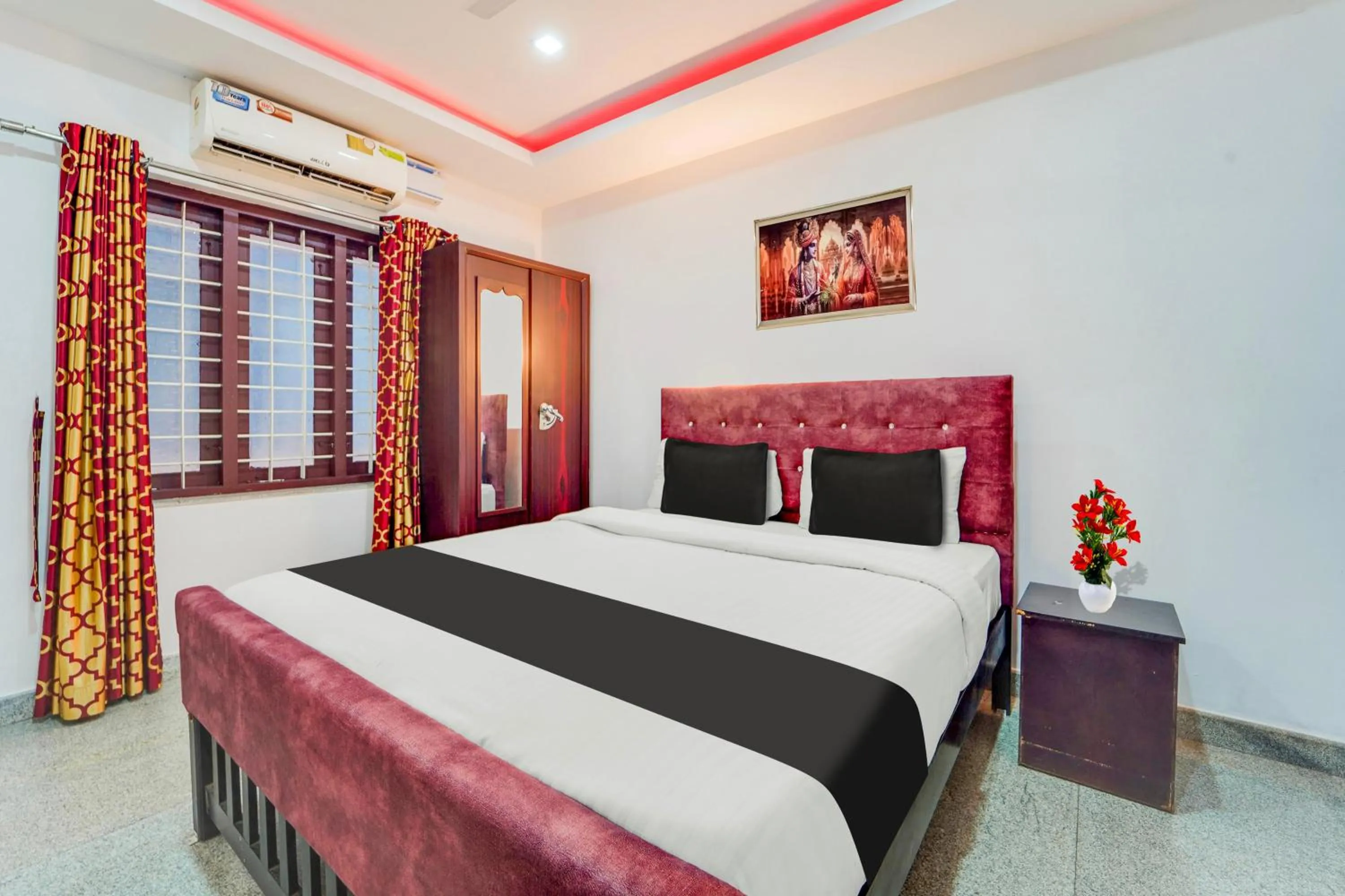Bedroom, Bed in Super Hotel O Aluva Town