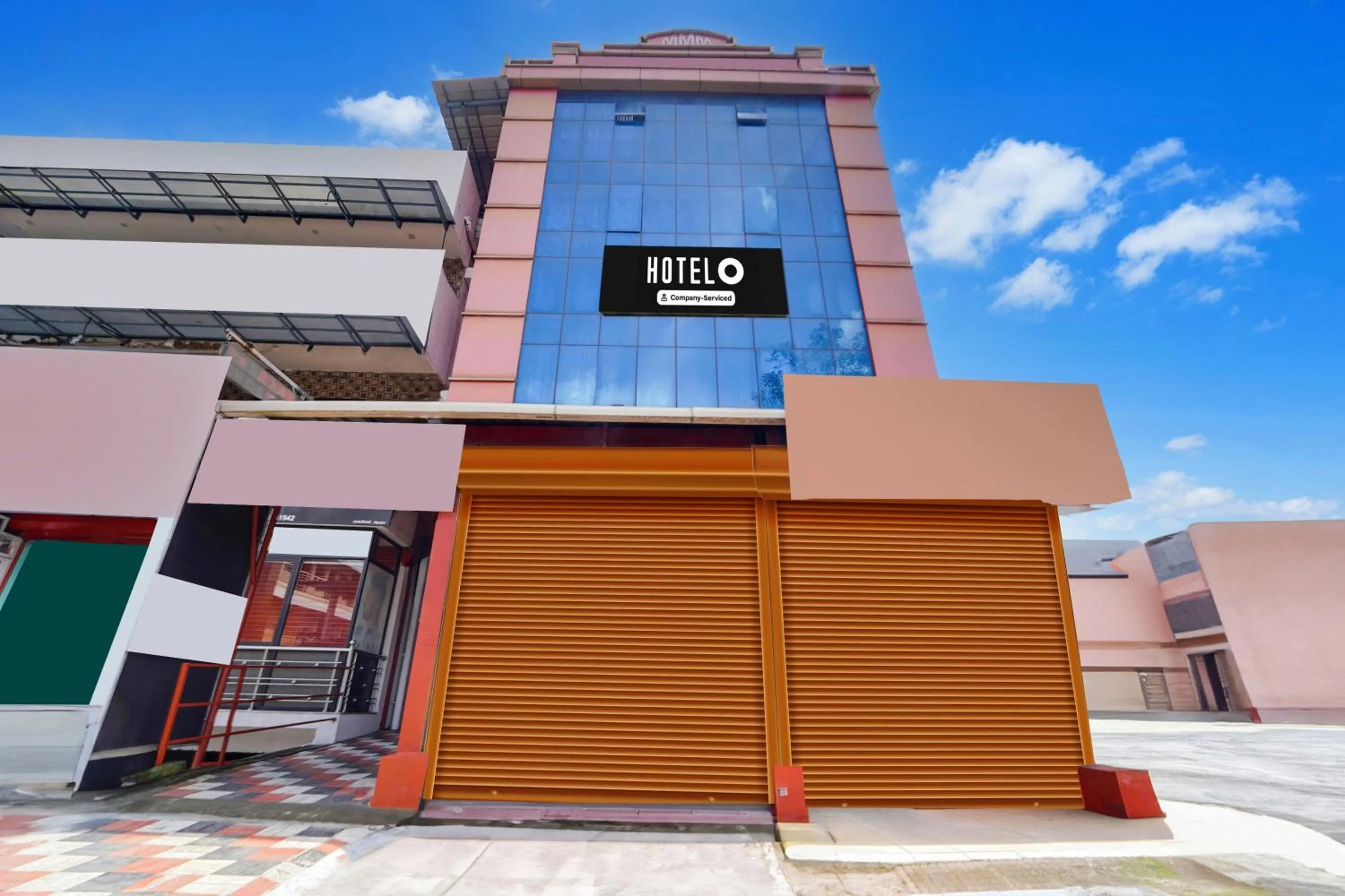 Facade/entrance in Super Hotel O Aluva Town