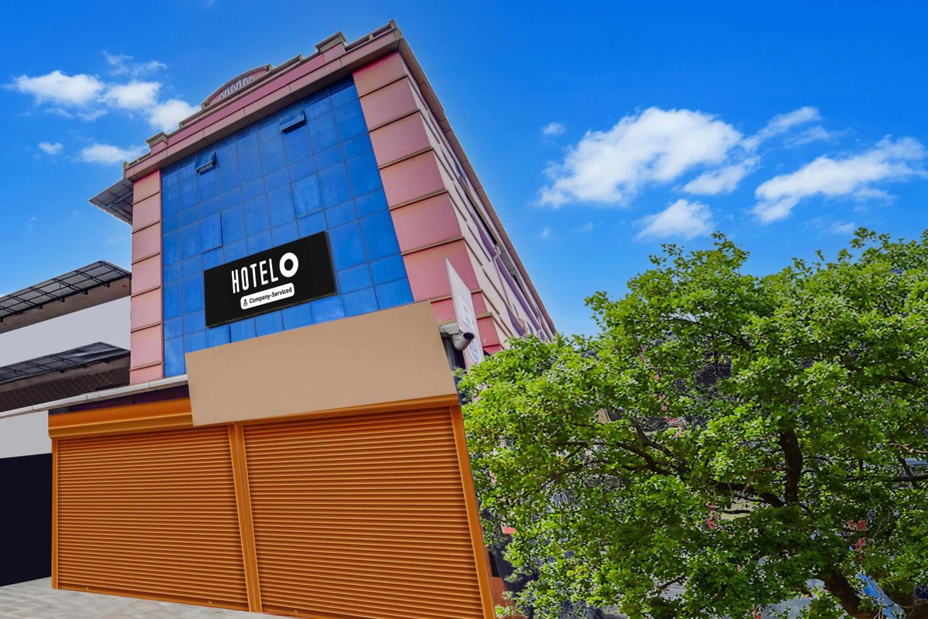 Facade/entrance in Super Hotel O Aluva Town