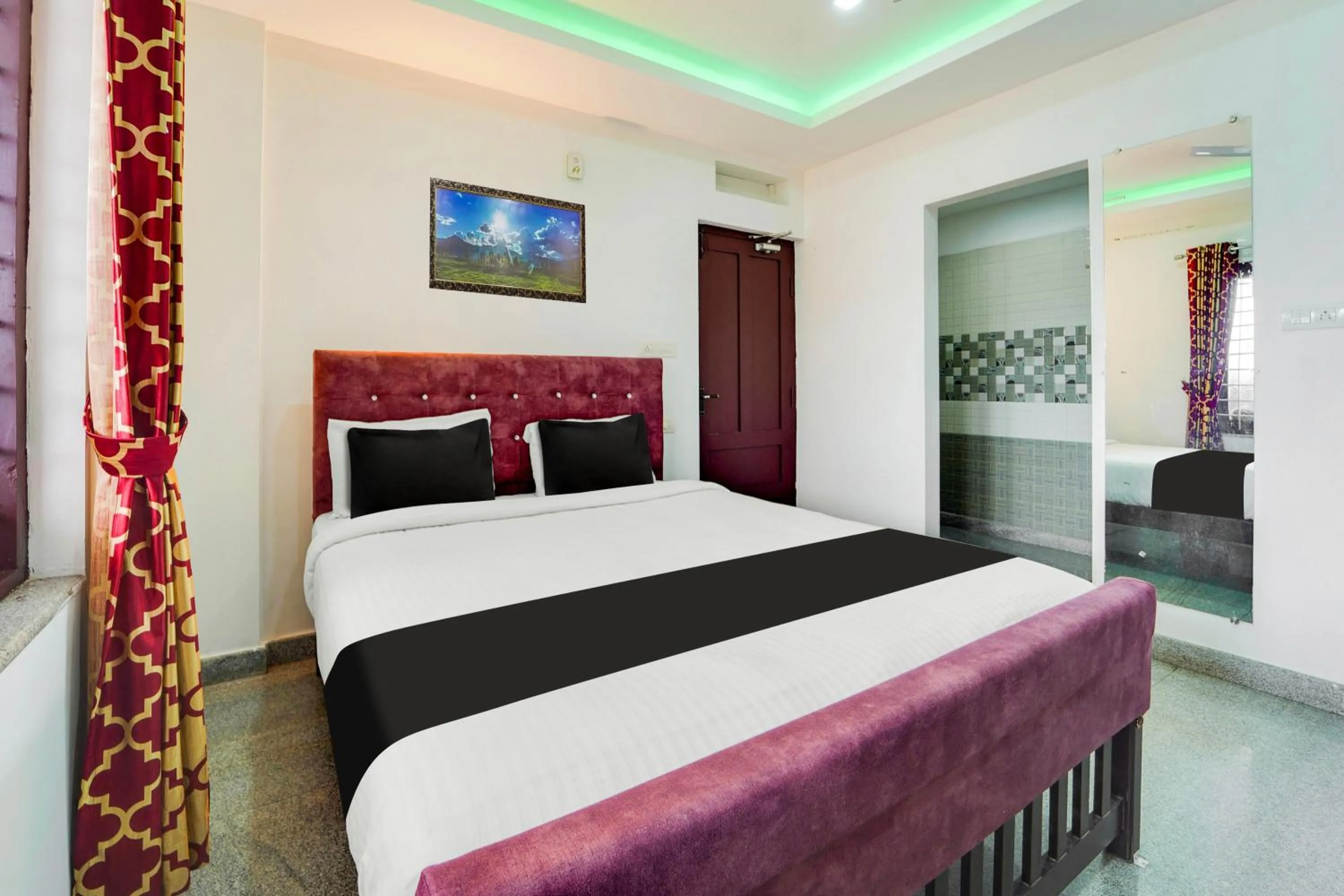 Bedroom, Bed in Super Hotel O Aluva Town