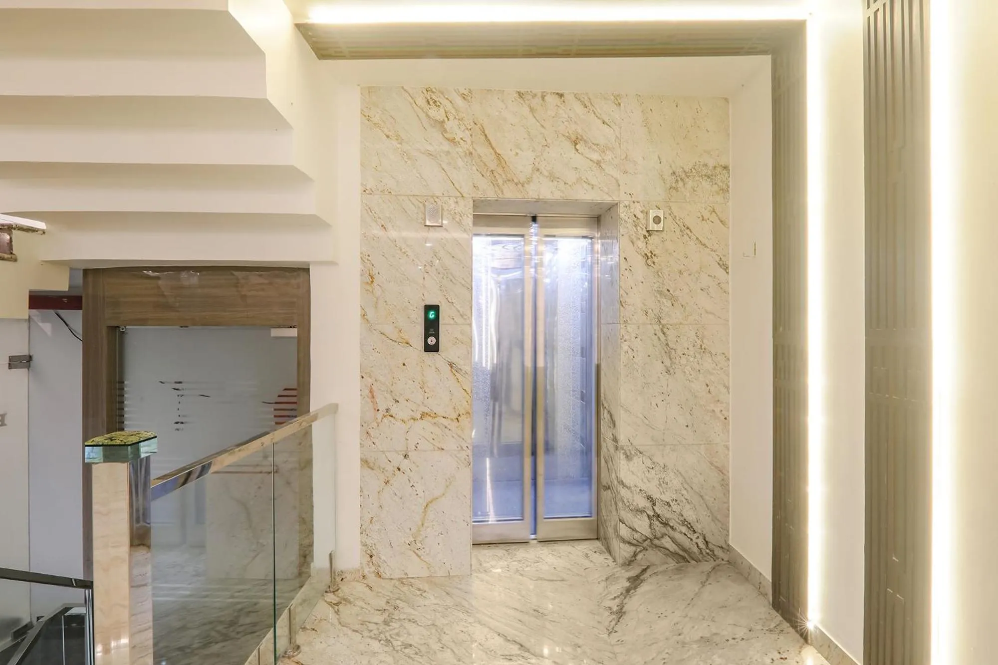 elevator in FabHotel Impact