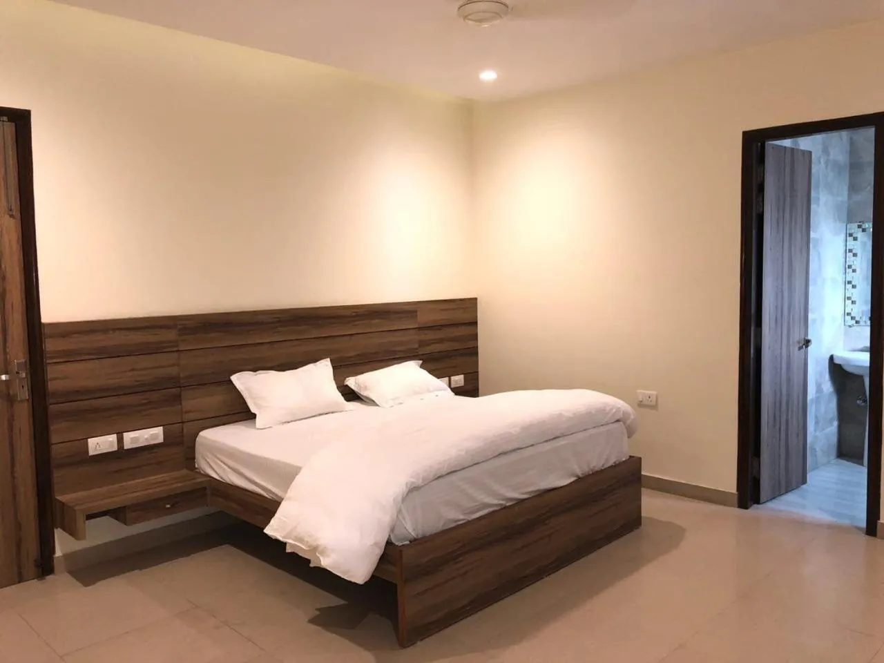 Bedroom in Hotel Red Sapphire