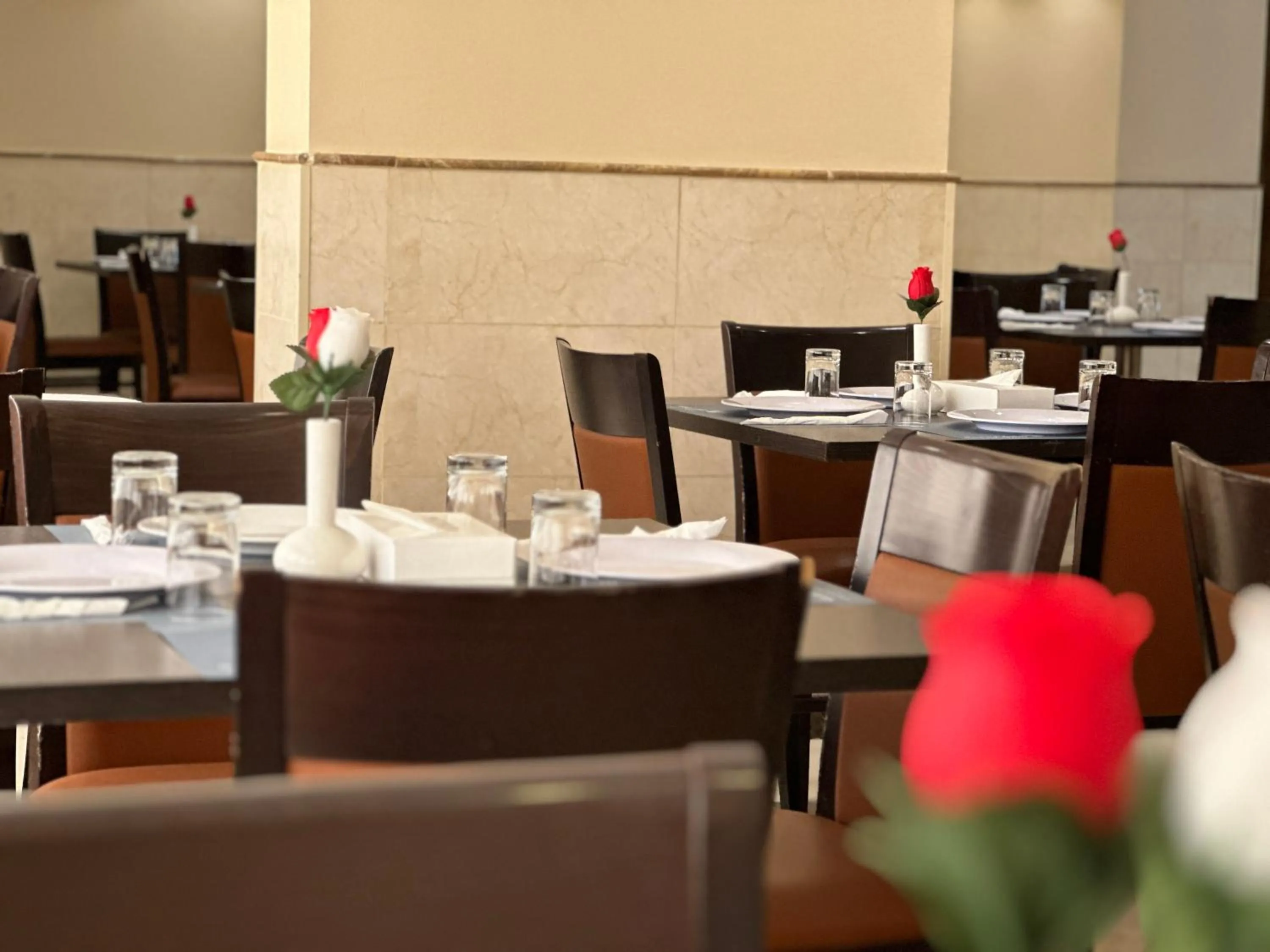 Restaurant/places to eat in Al Massa Bader Hotel