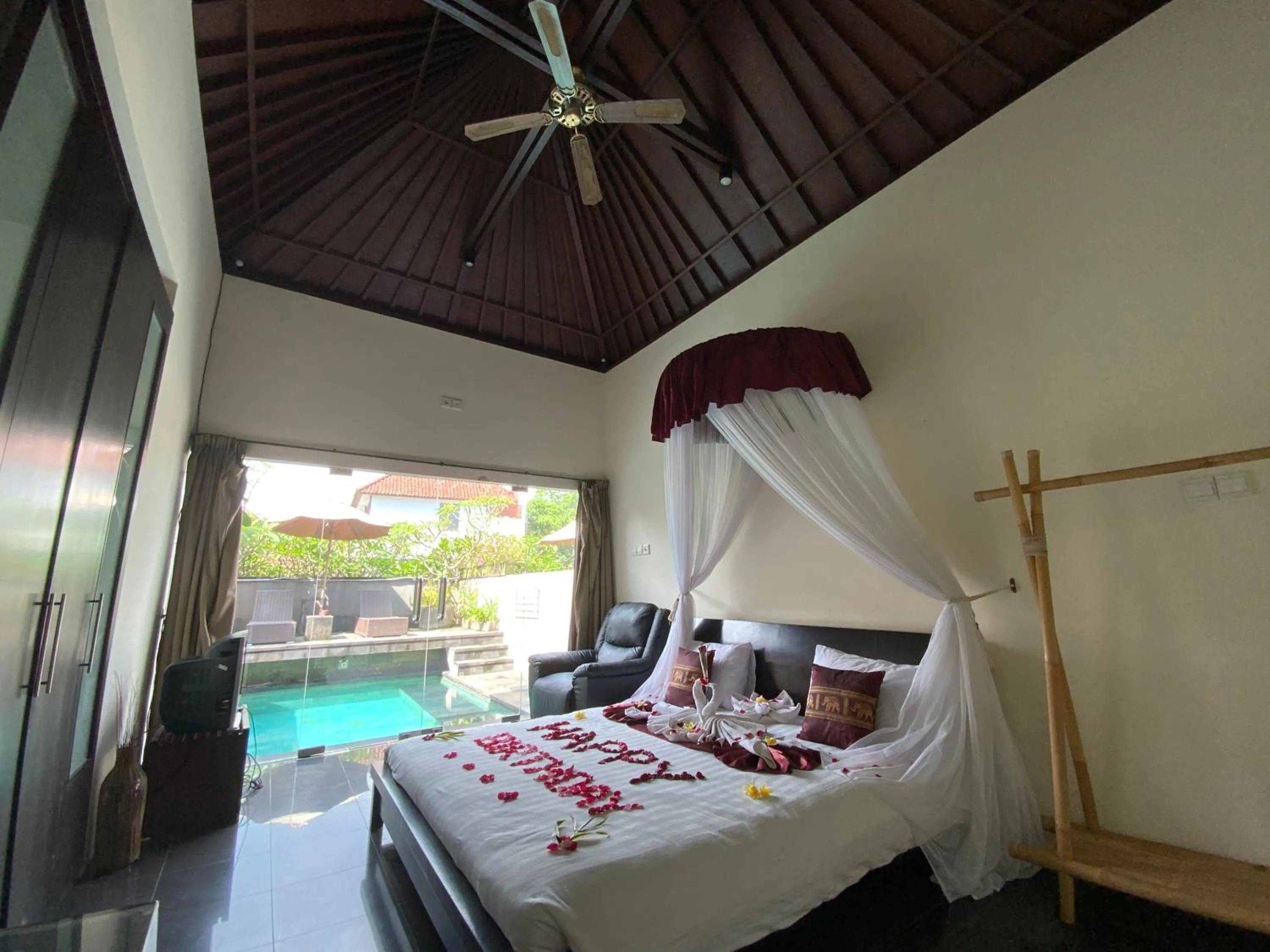 Bed in Bali Elephants Boutique Villa