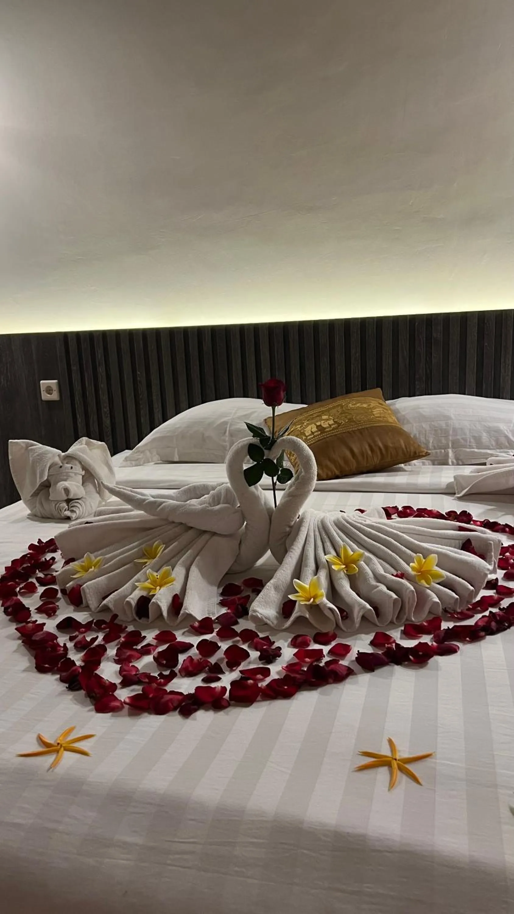 Bed in Bali Elephants Boutique Villa