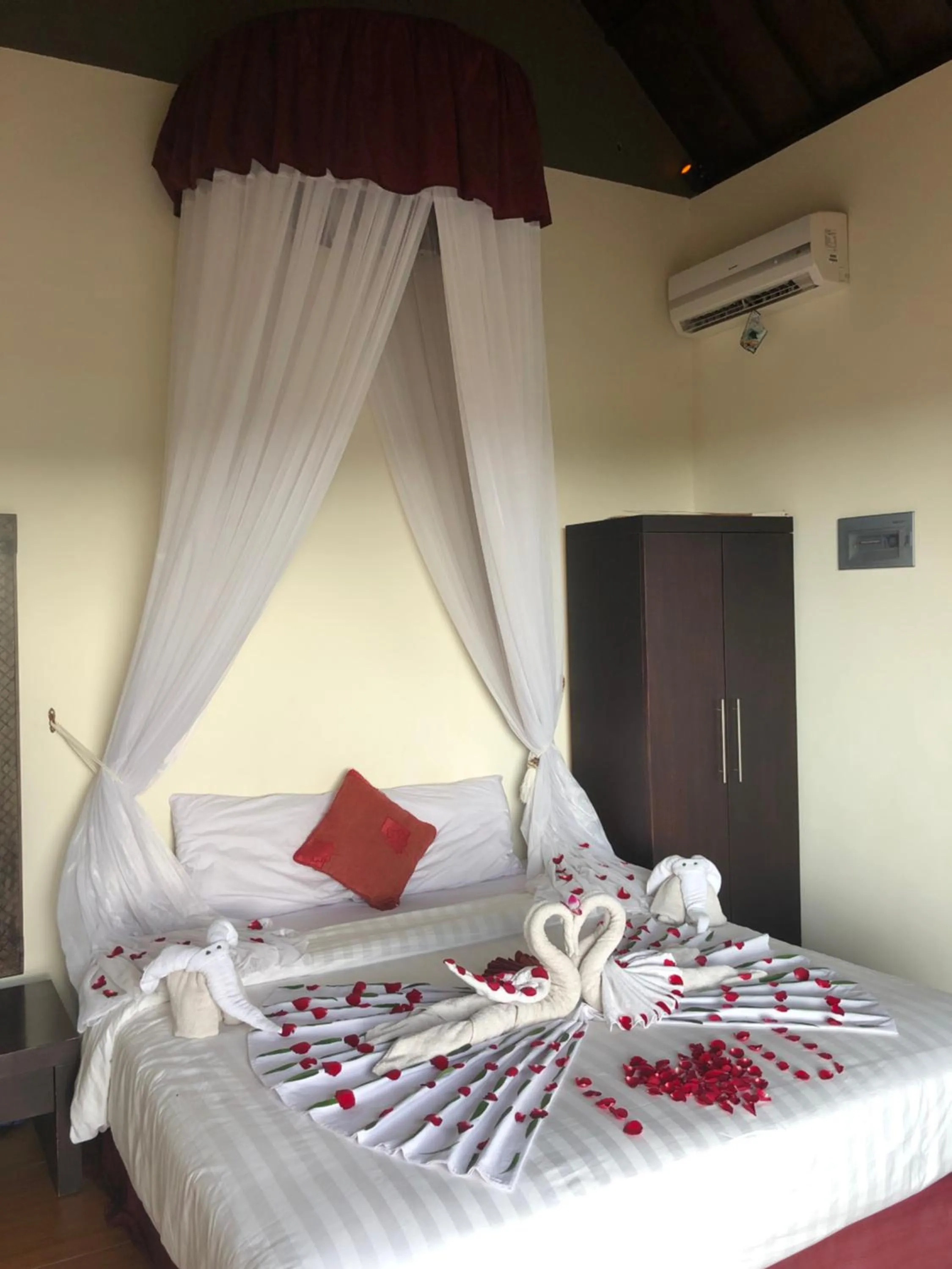 Bed in Bali Golden Elephant Boutique Villa