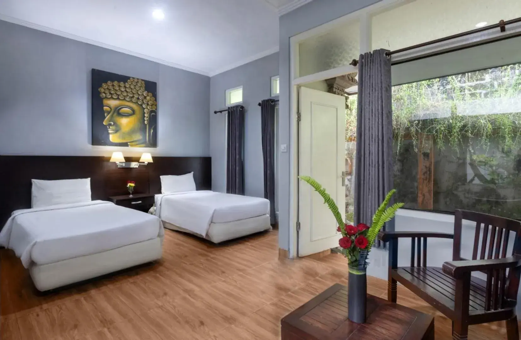 Twin Room in Dewi Sinta Hotel and Restaurant Twin Room in Dewi Sinta Hotel and Restaurant