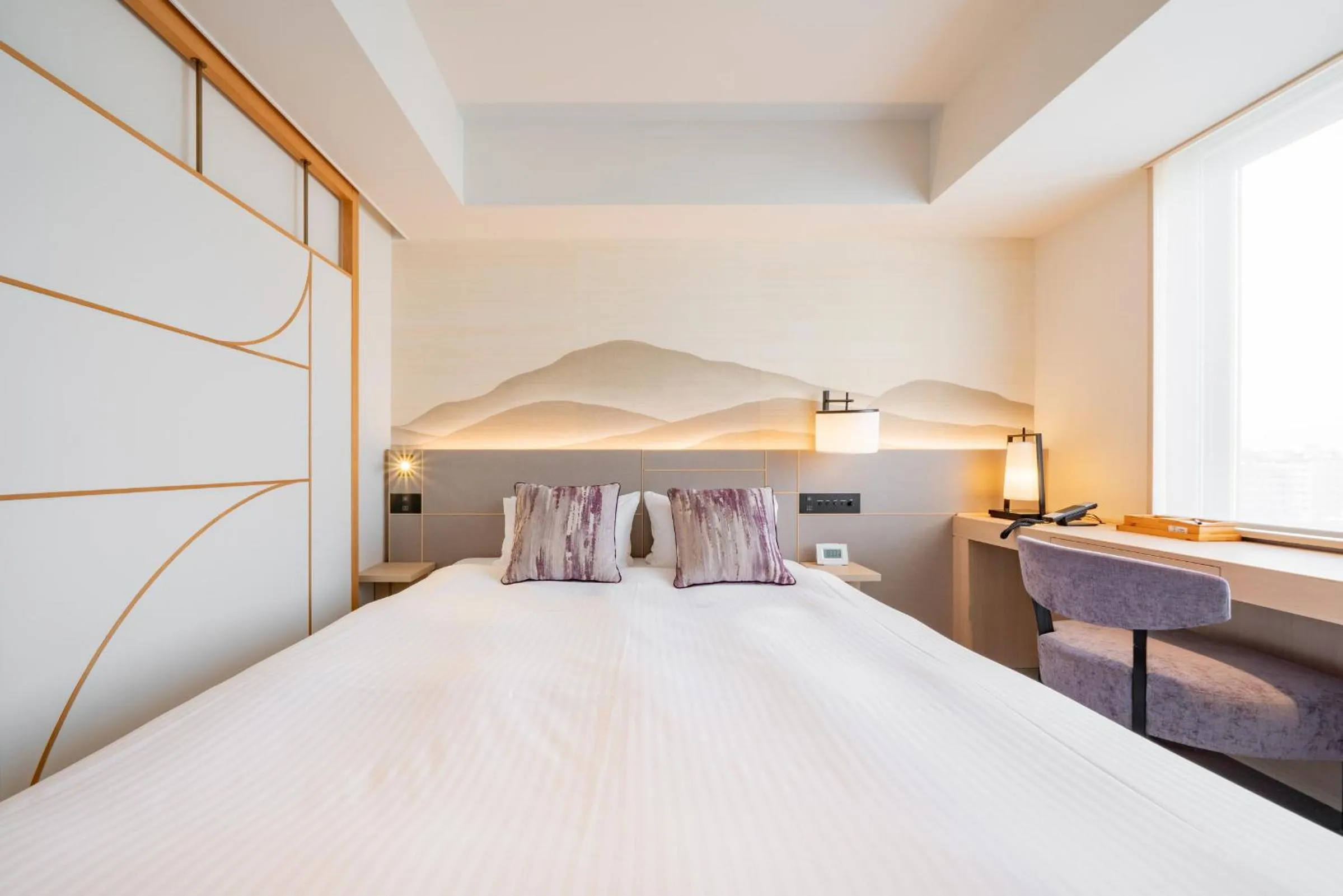 Photo of the whole room, Bed in Keio Prelia Hotel Kyoto Karasuma-Gojo