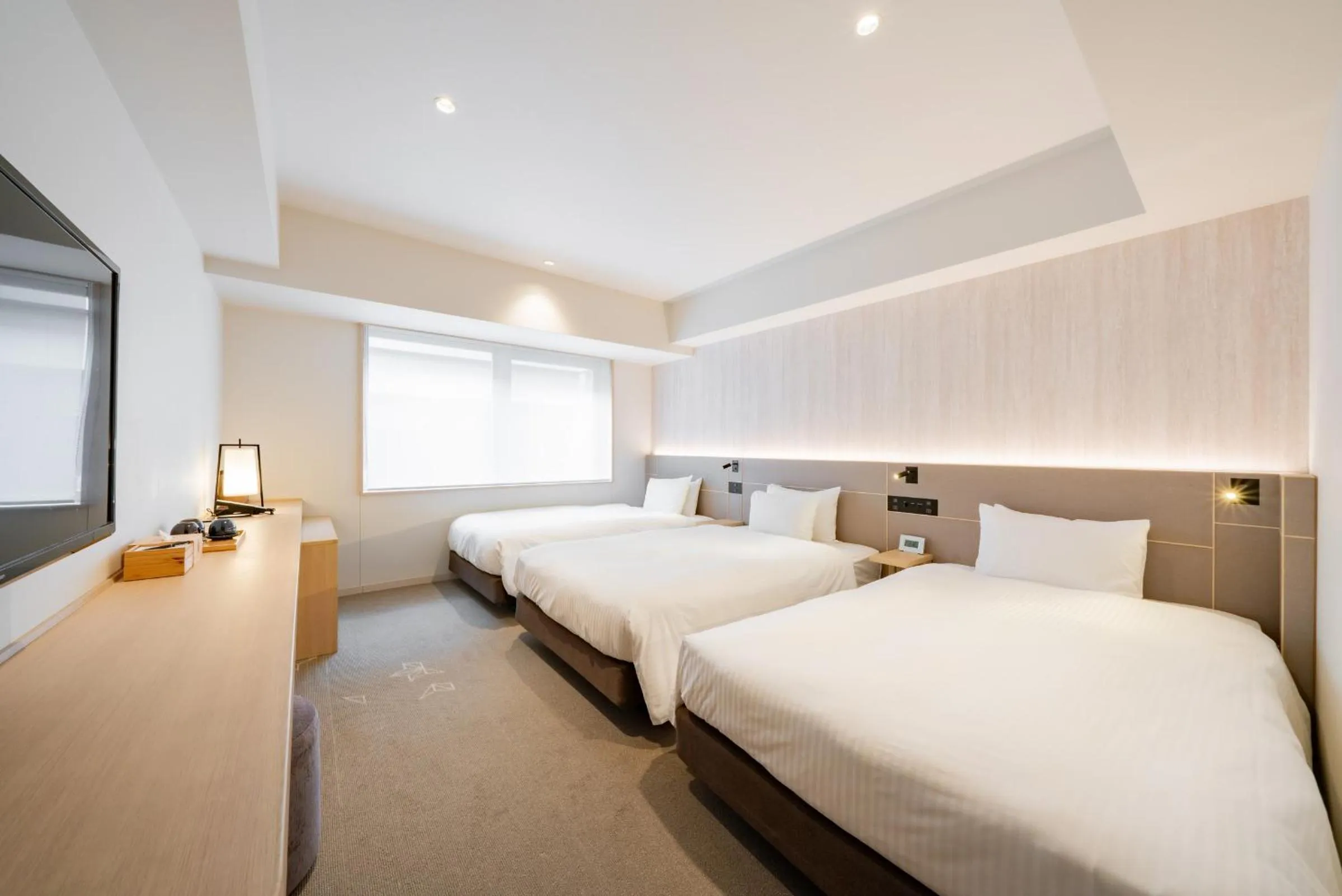 Photo of the whole room, Bed in Keio Prelia Hotel Kyoto Karasuma-Gojo