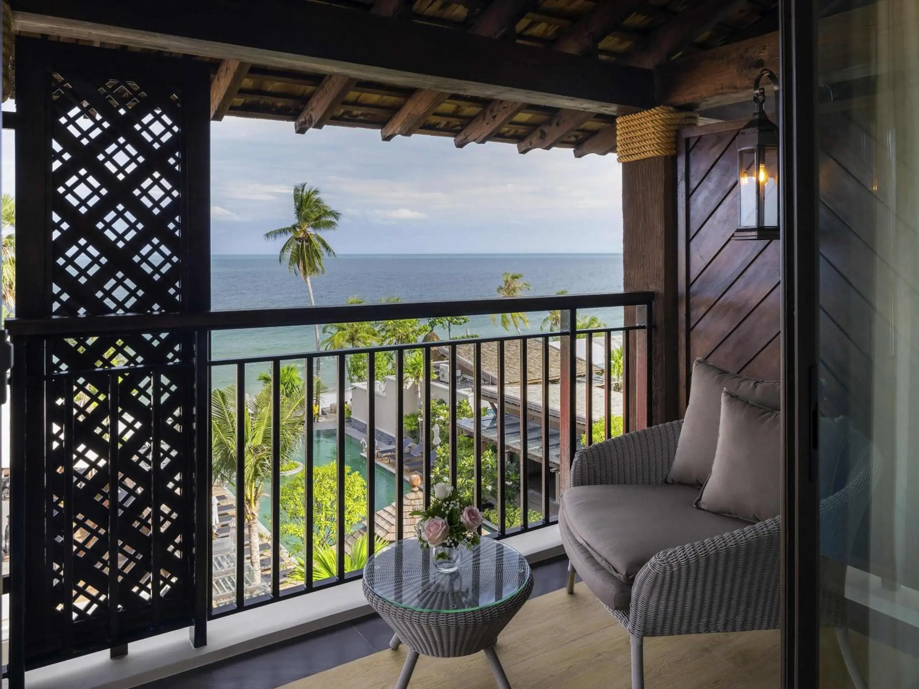 Deluxe Twin Room with Sea View - Beach Side in Mercure Samui Chaweng Tana Deluxe Twin Room with Sea View - Beach Side in Mercure Samui Chaweng Tana