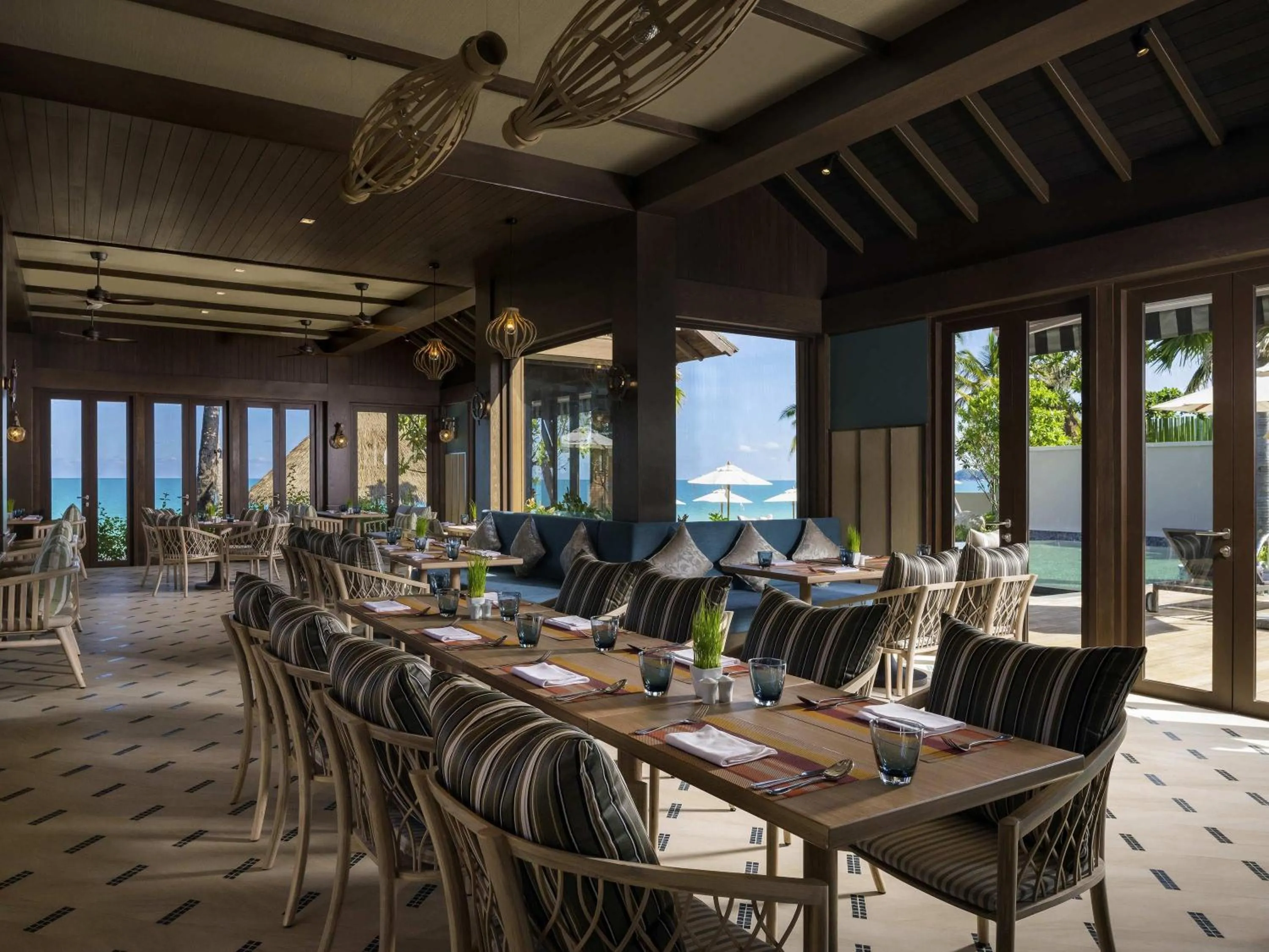 Restaurant/places to eat in Mercure Samui Chaweng Tana