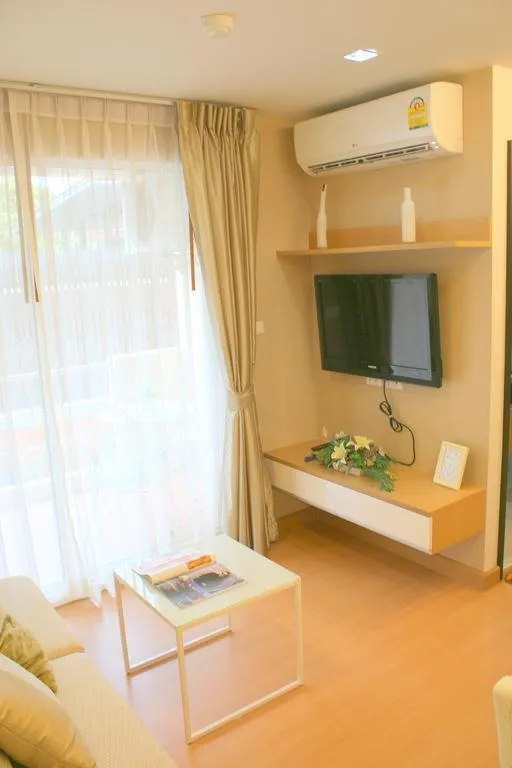 TV and multimedia in Greenview Ekkamai10 Suite