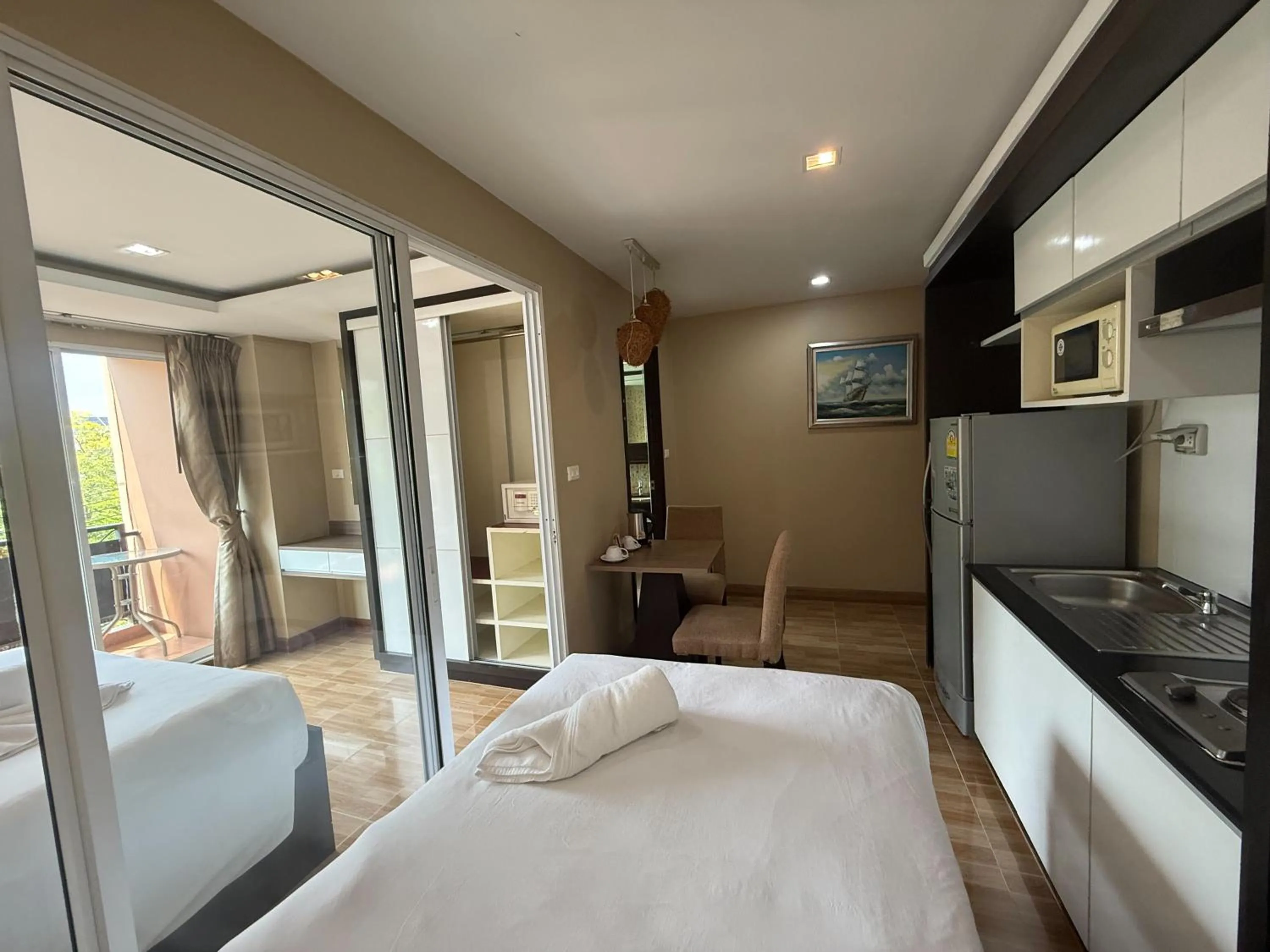 Bed in Greenview Ekkamai10 Suite