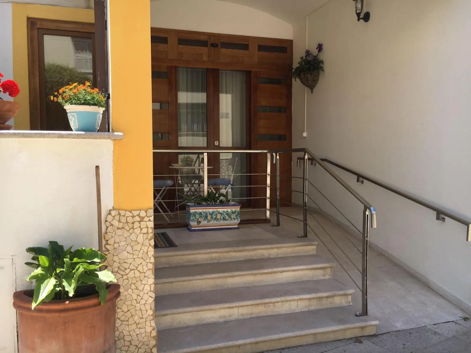 Facade/entrance in La Conchiglia