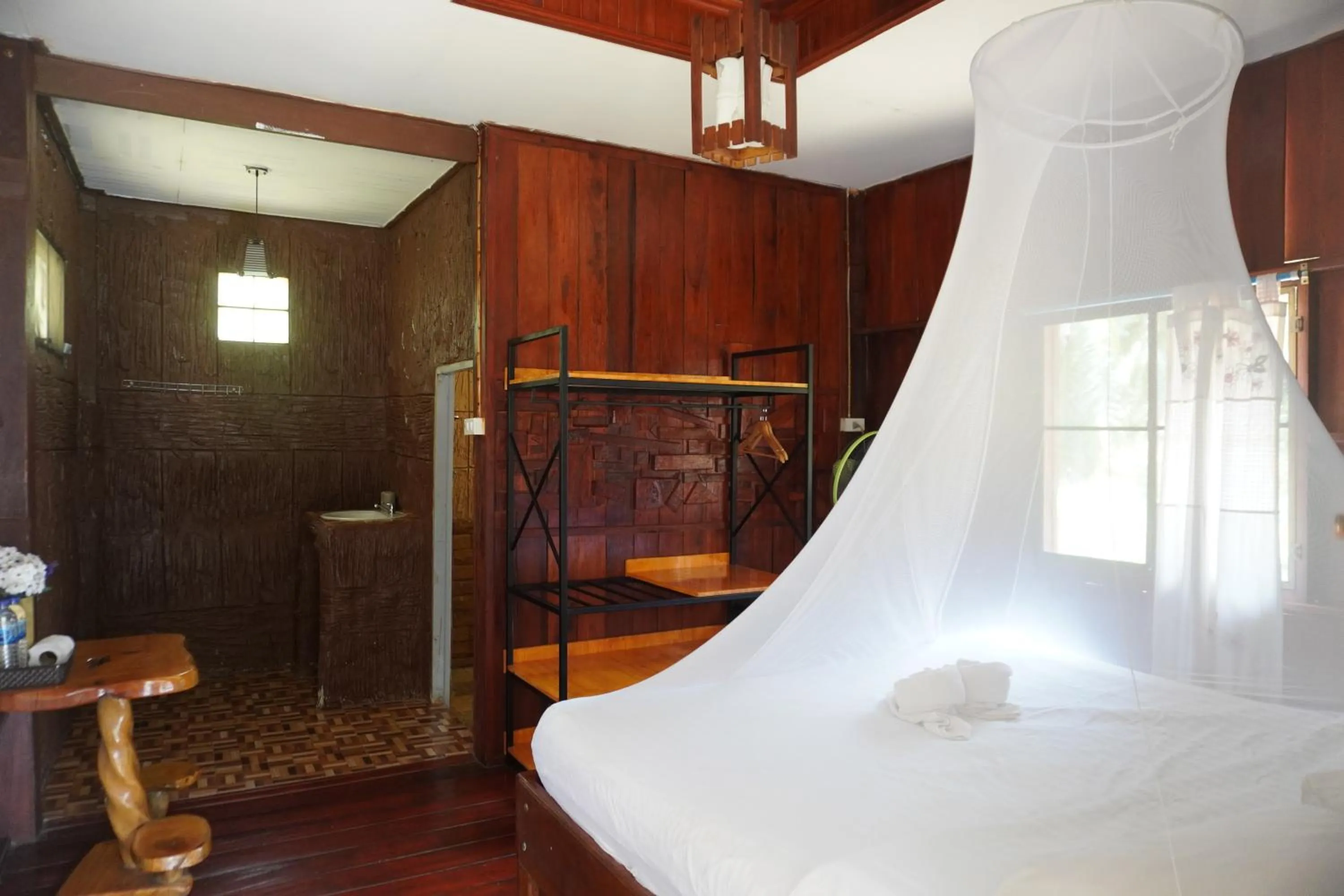 Bed in Khao Sok Palmview Resort