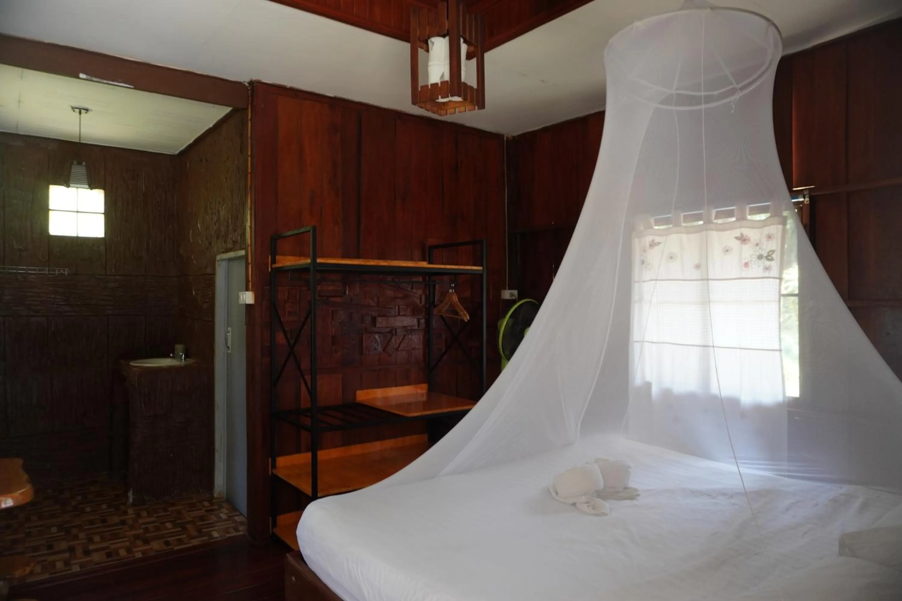 Bed in Khao Sok Palmview Resort