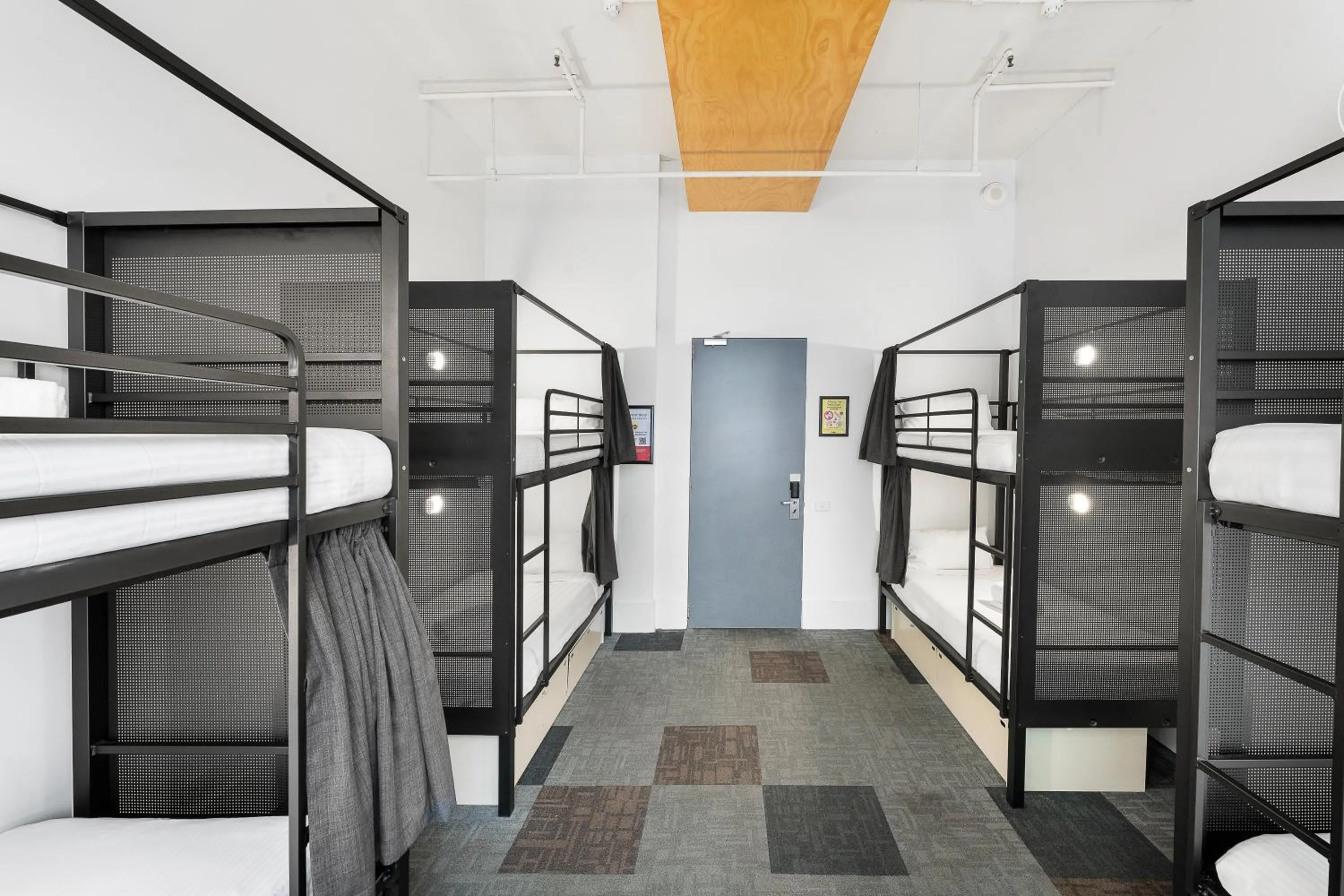 Bedroom, Bed in YHA Melbourne Central