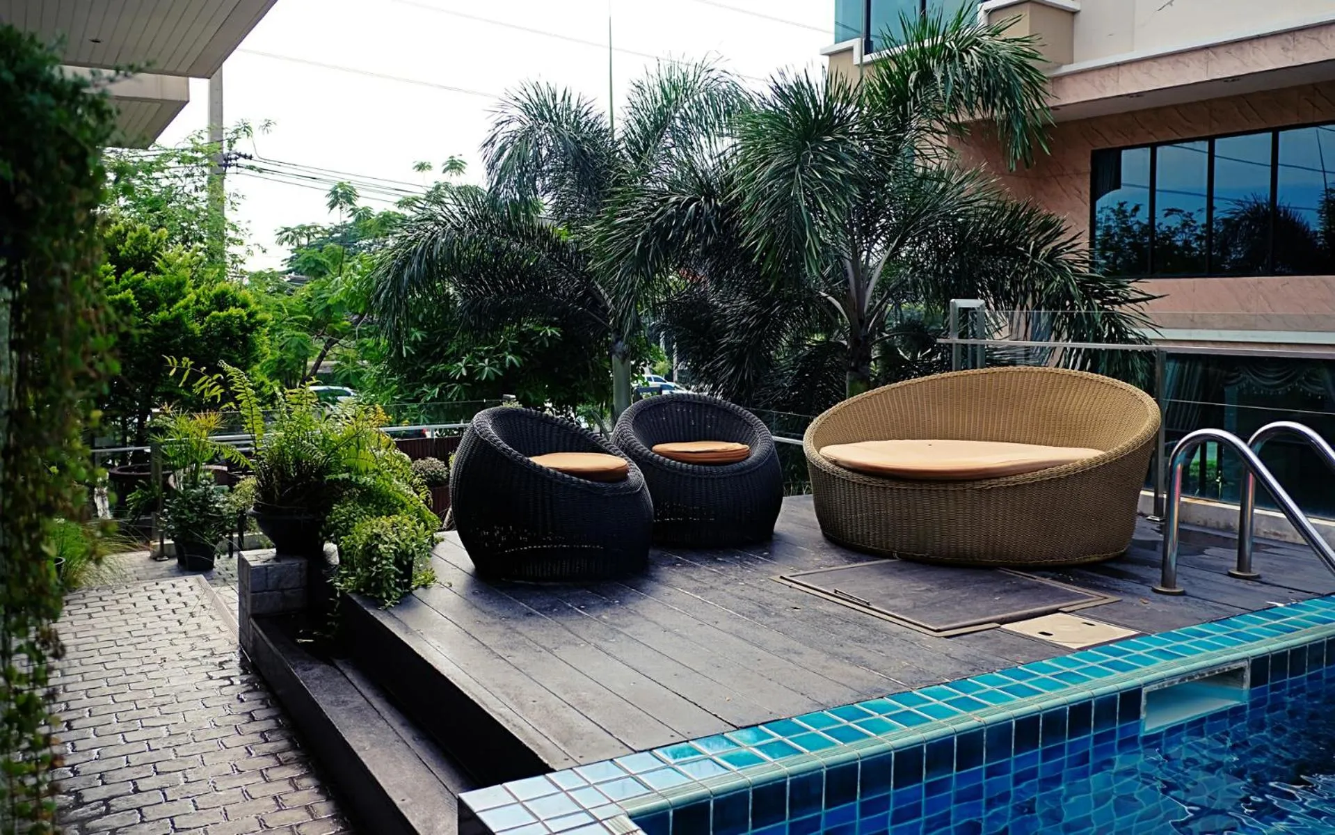 Grand Lord Boutique Hotel -Srinakarin