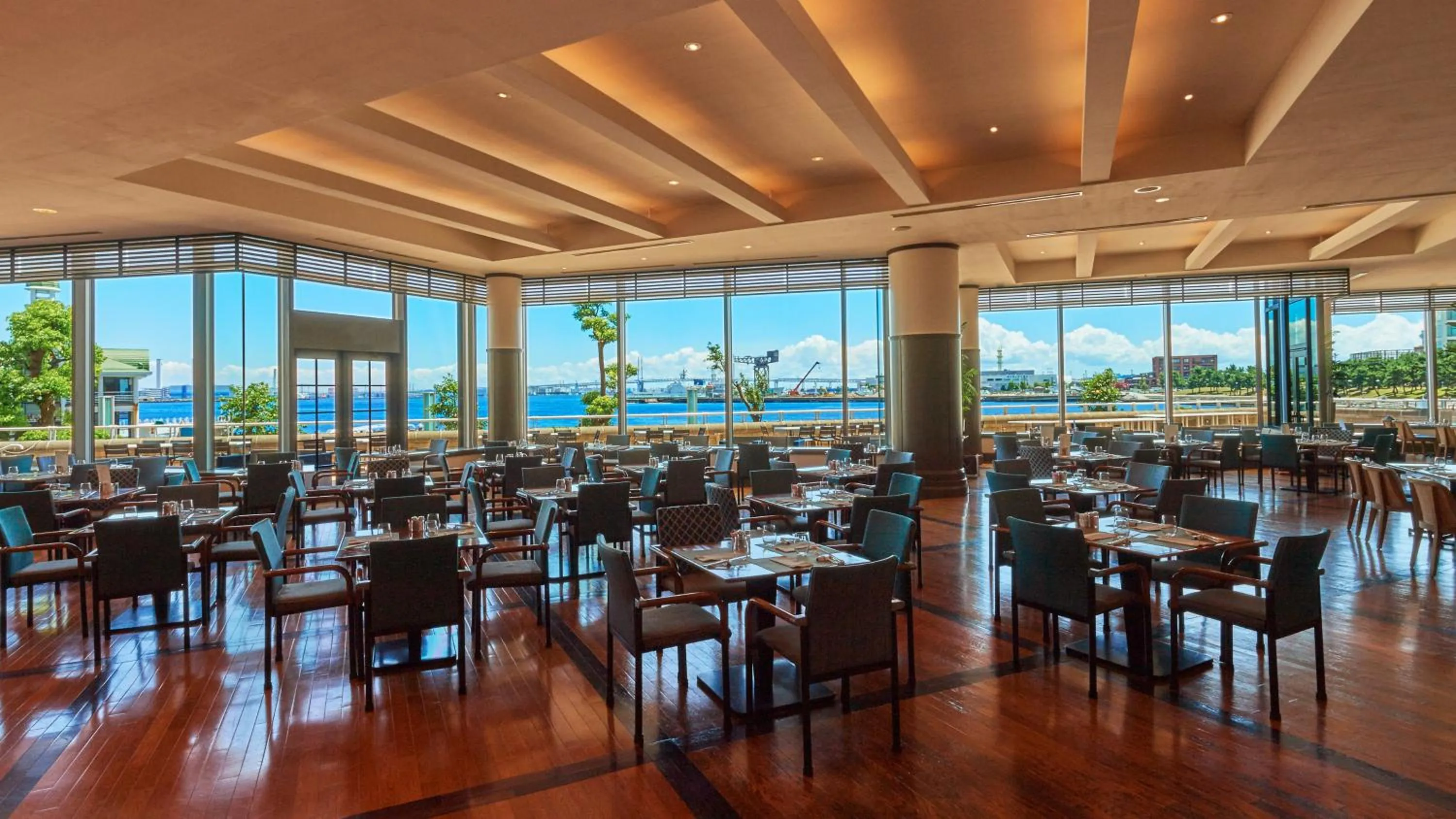 Restaurant/places to eat in InterContinental Yokohama Grand by IHG