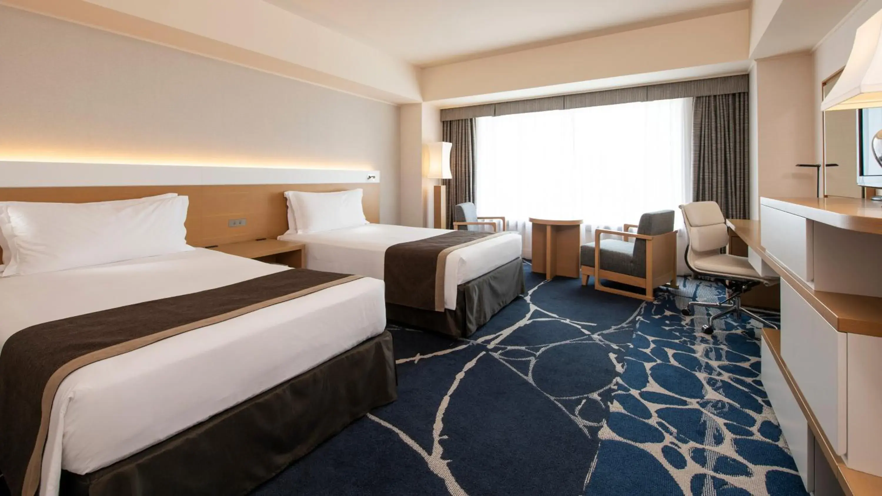 Premium Twin Room with City View in InterContinental Yokohama Grand by IHG Premium Twin Room with City View in InterContinental Yokohama Grand by IHG