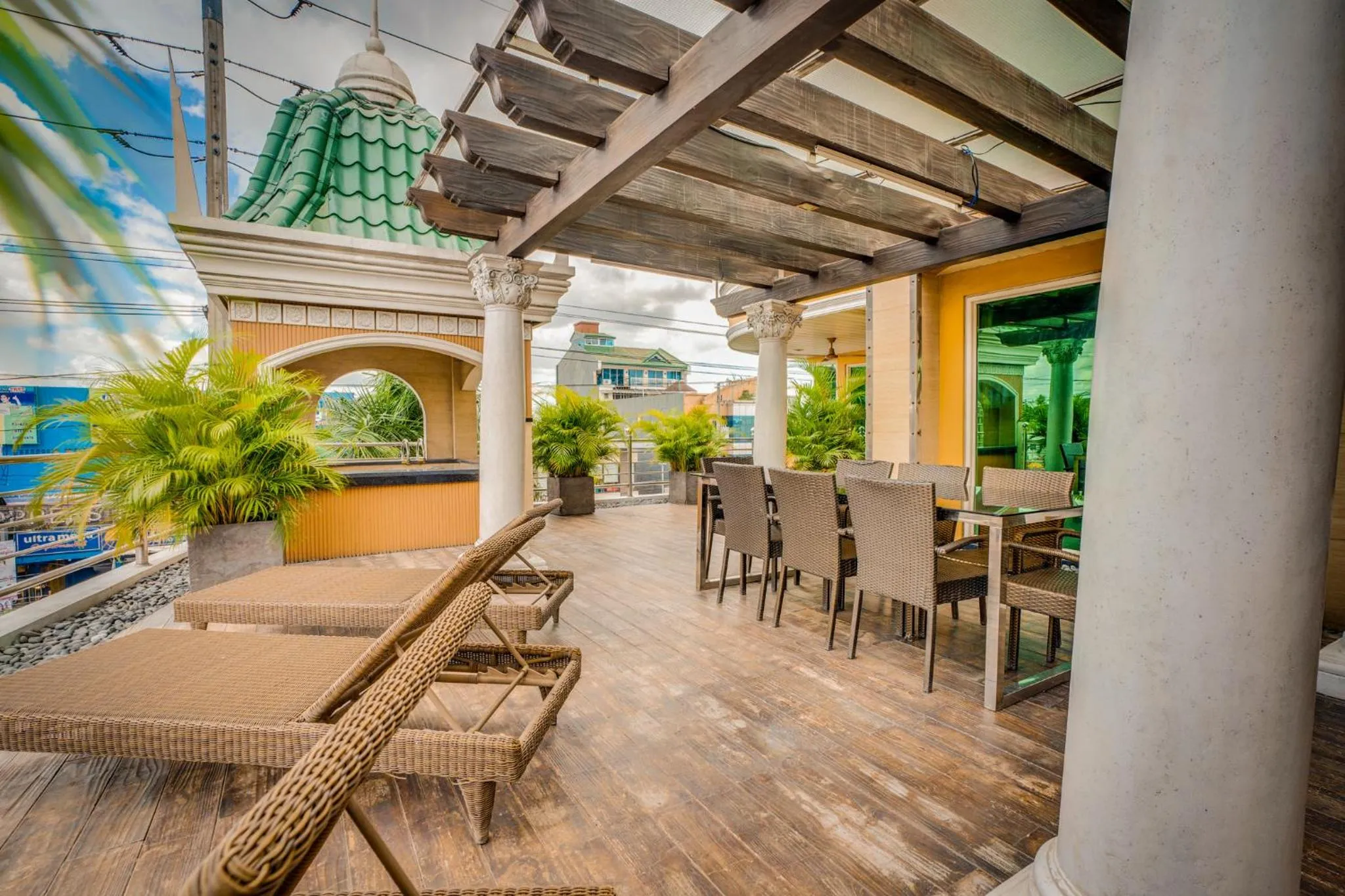 Fields Plaza Hotel by ABC