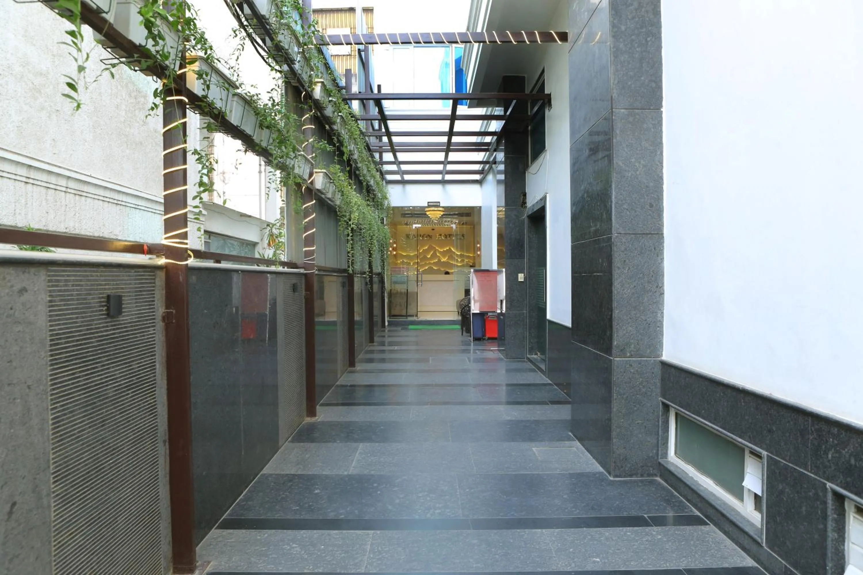 Facade/entrance in Karon Hotels - Lajpat Nagar