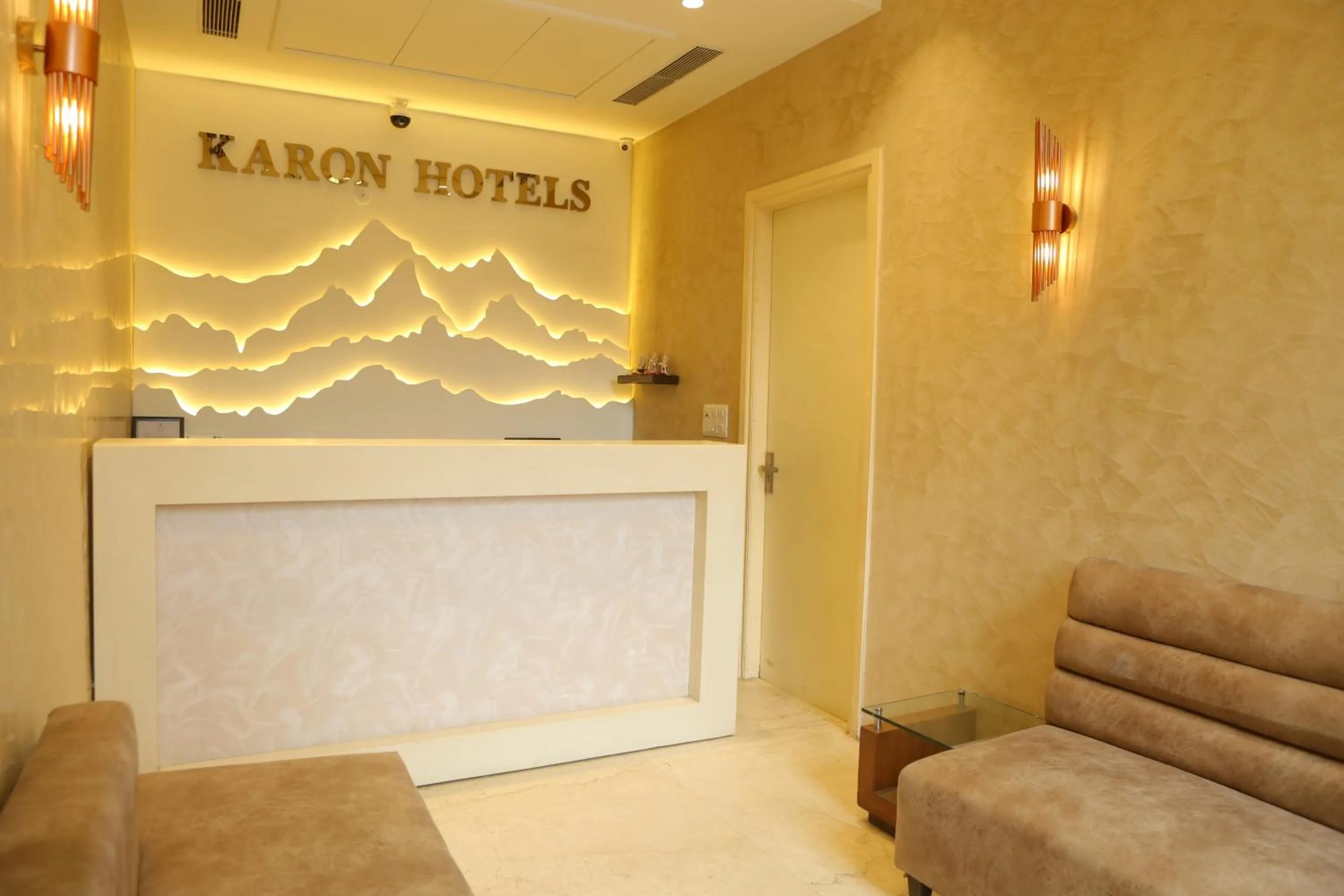 Lobby or reception in Karon Hotels - Lajpat Nagar