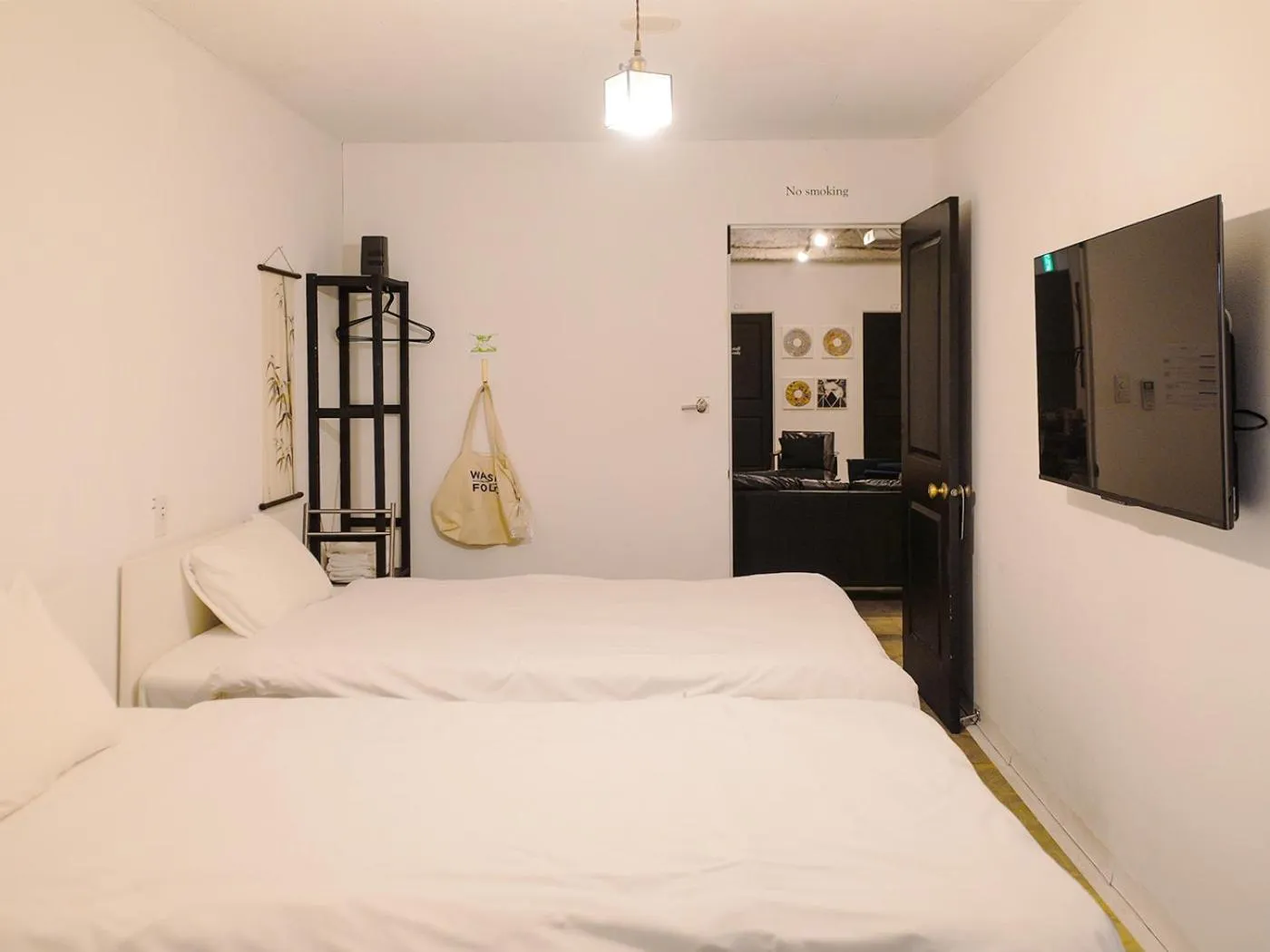 Bed in waves nakameguro