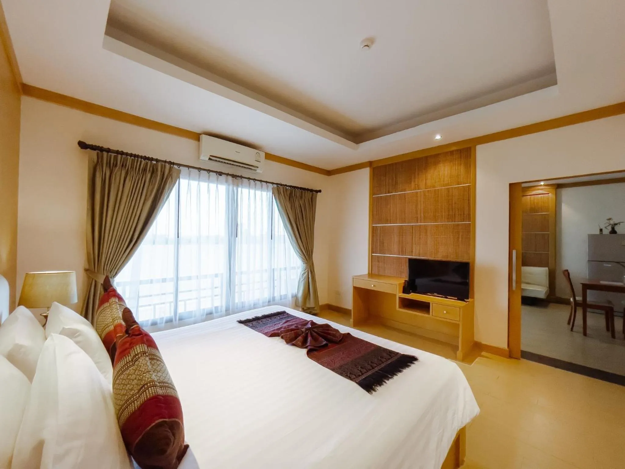 Bed in Royal Nakhara Hotel and Convention Centre