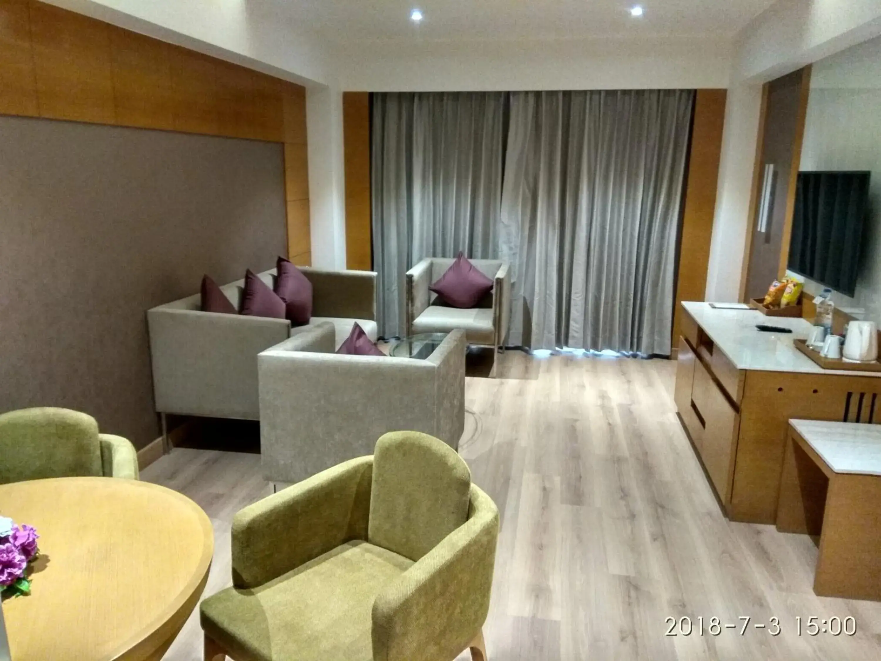 Executive Suite - single occupancy - King Size Bed in Nataraj Sarovar Portico Executive Suite - single occupancy - King Size Bed in Nataraj Sarovar Portico