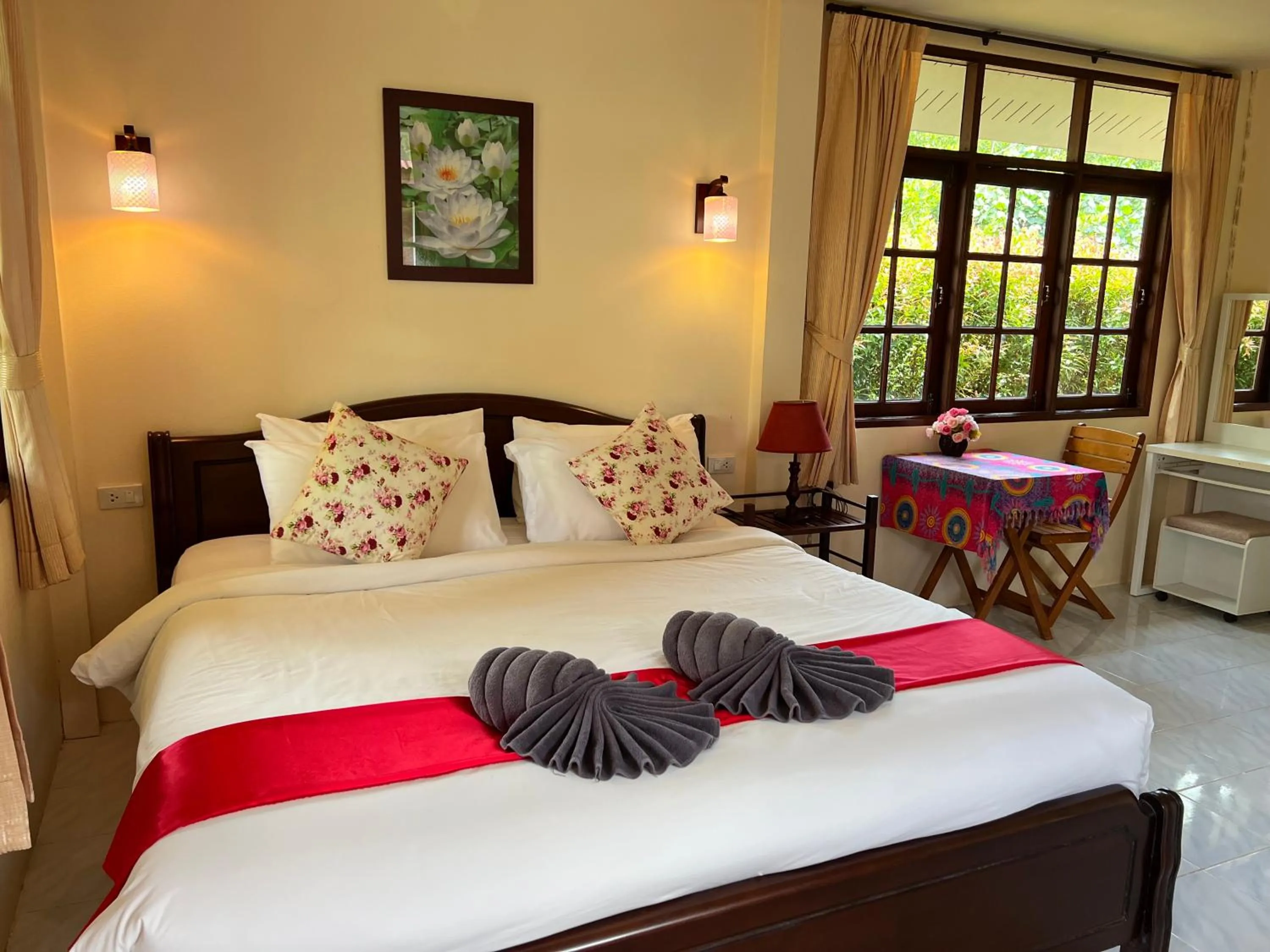 Bed in Krabi Discovery Resort