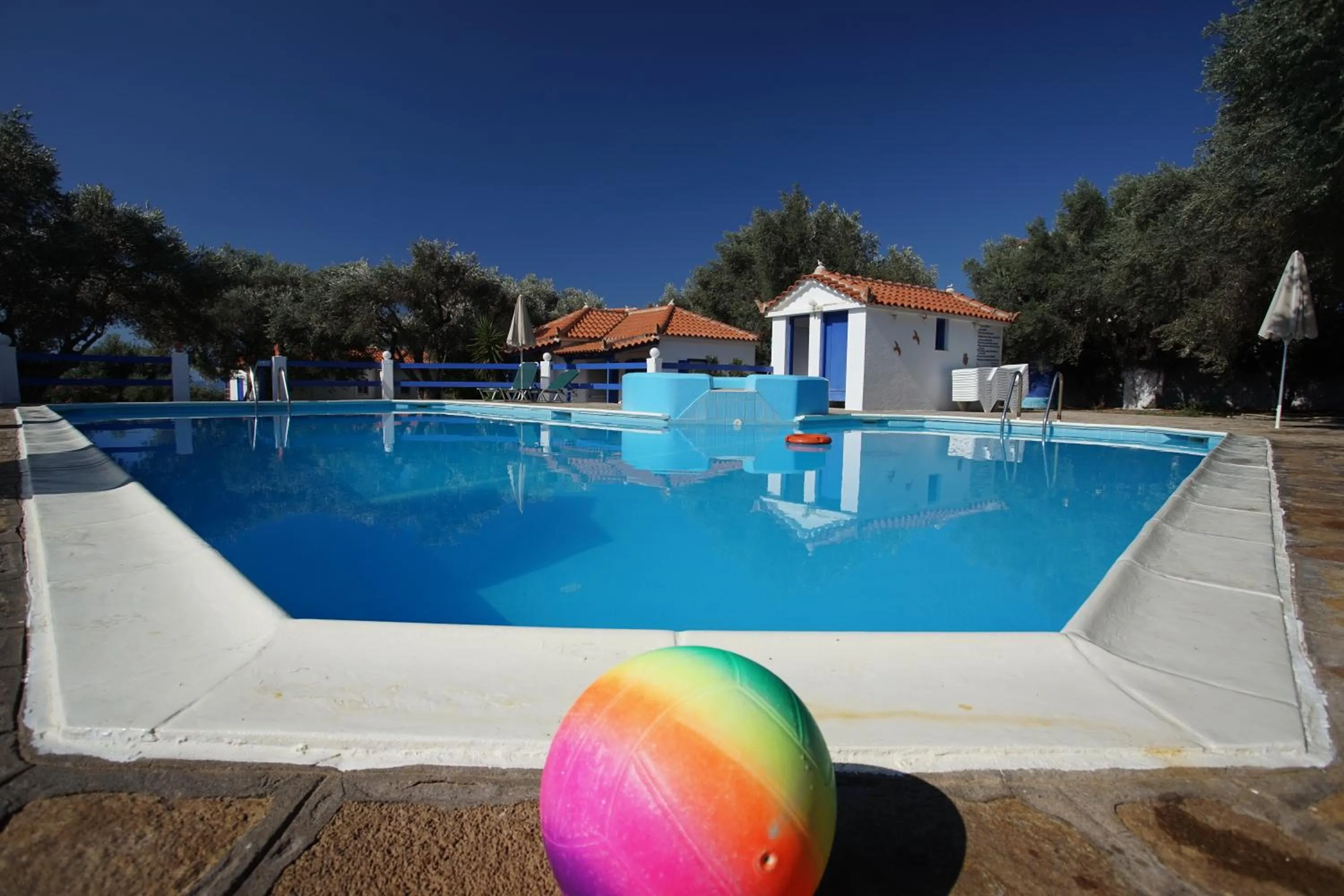 Swimming pool in White Rock Apartments