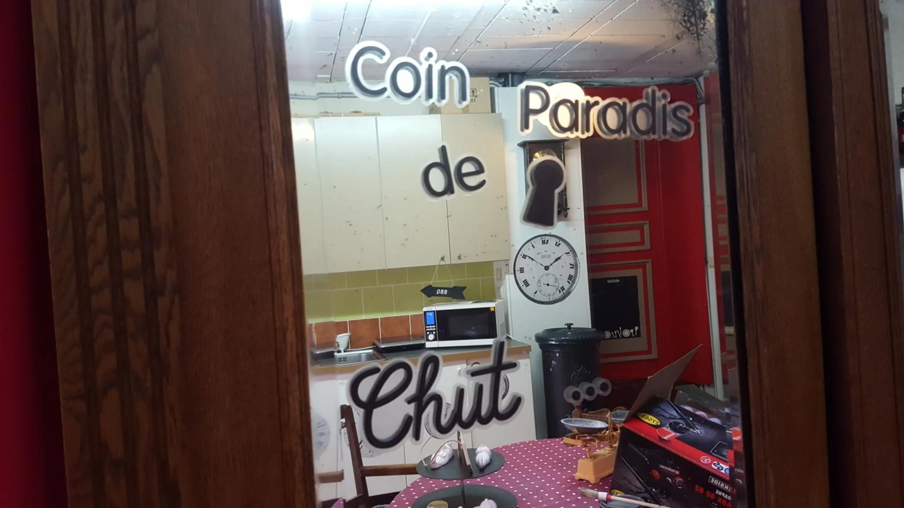 Kitchen or kitchenette in B&B Le Bonimenteur