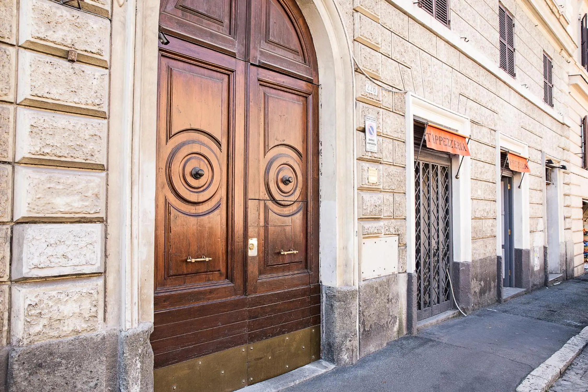 Facade/entrance in GH Colosseum