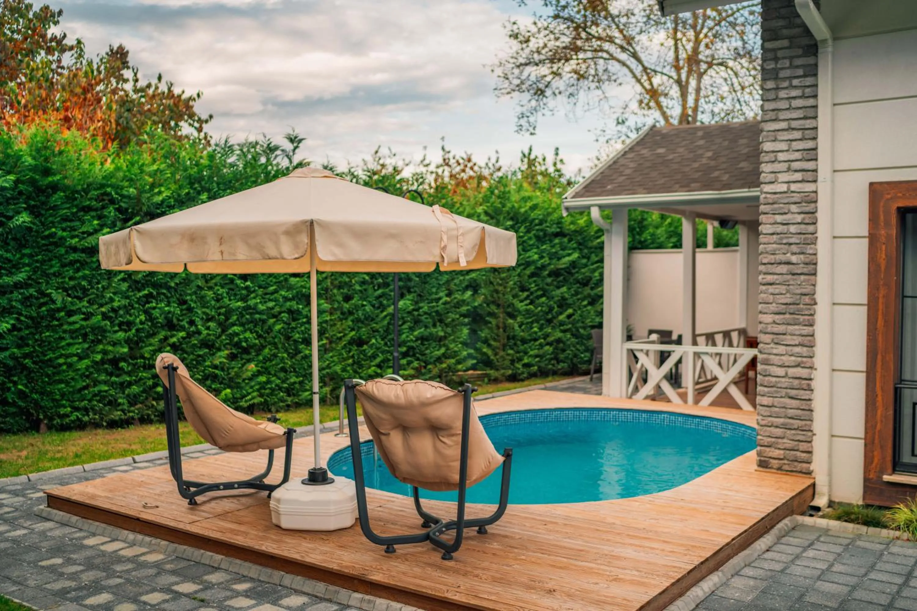 Swimming pool in Alfa Suites & SPA