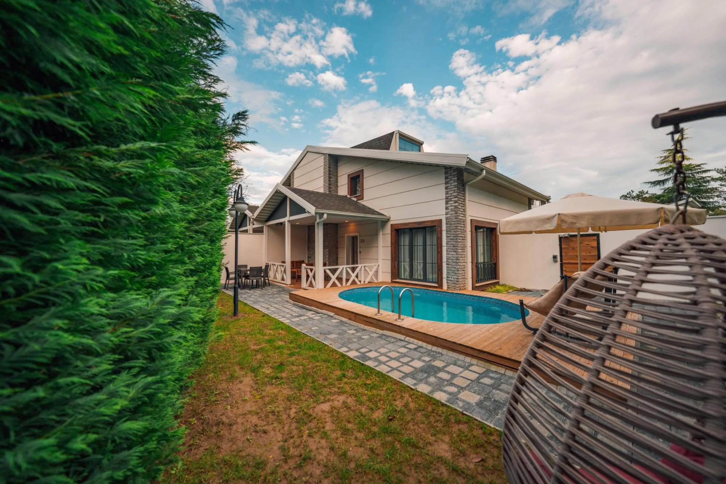 Swimming pool in Alfa Suites & SPA