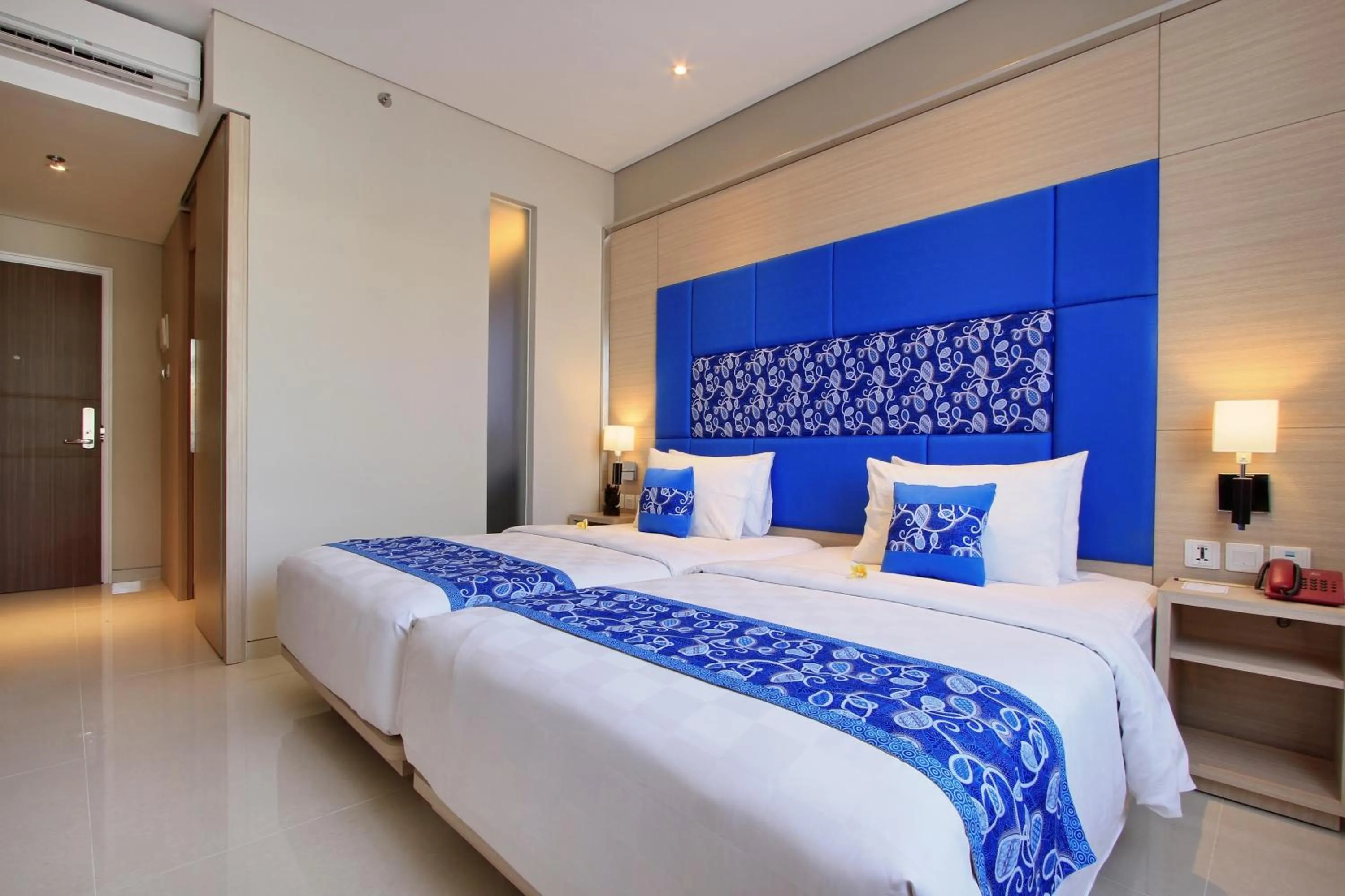 Bedroom, Bed in Ohana Hotel Kuta