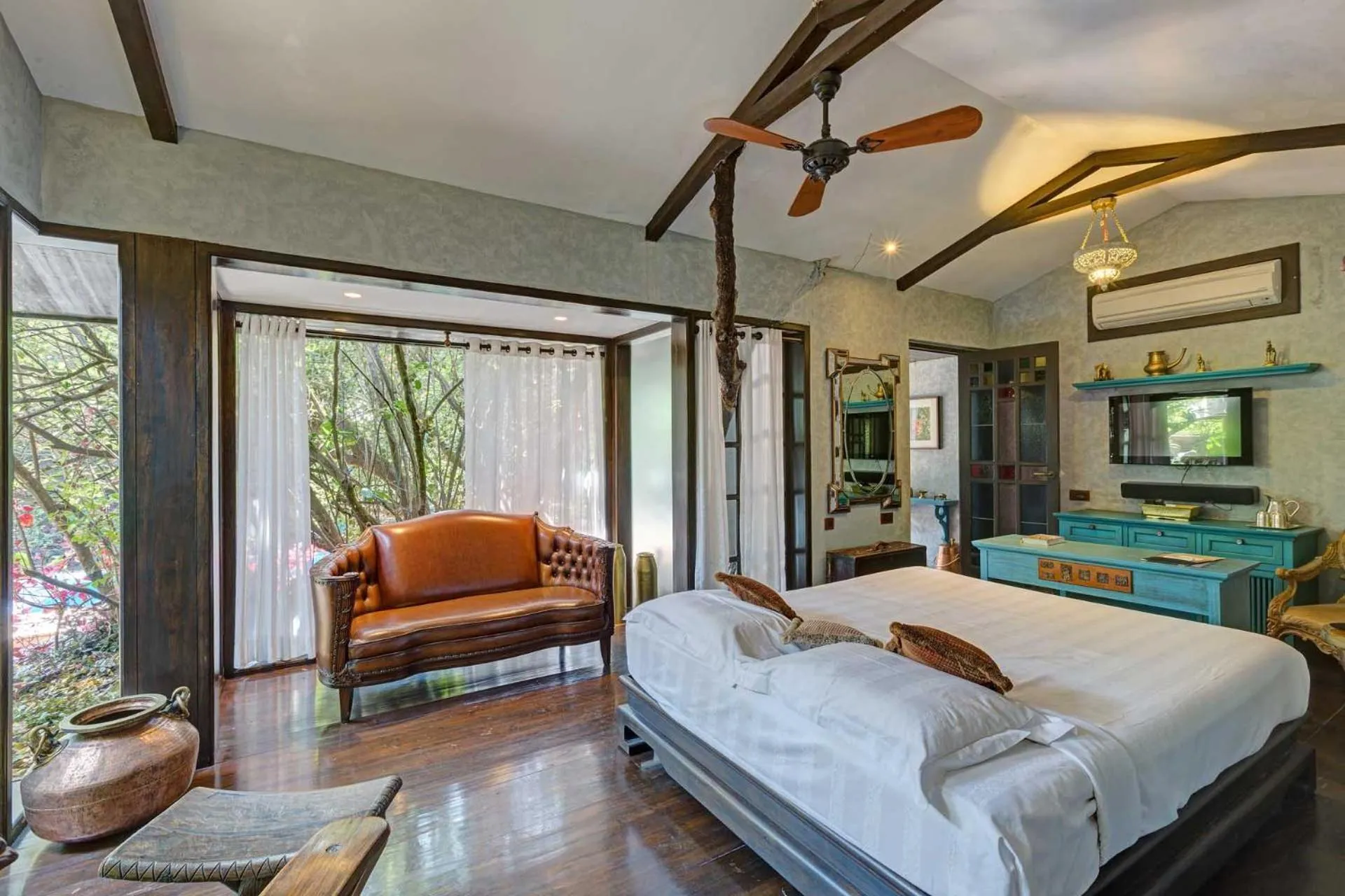 Bed in Ramsukh Resorts and Spa