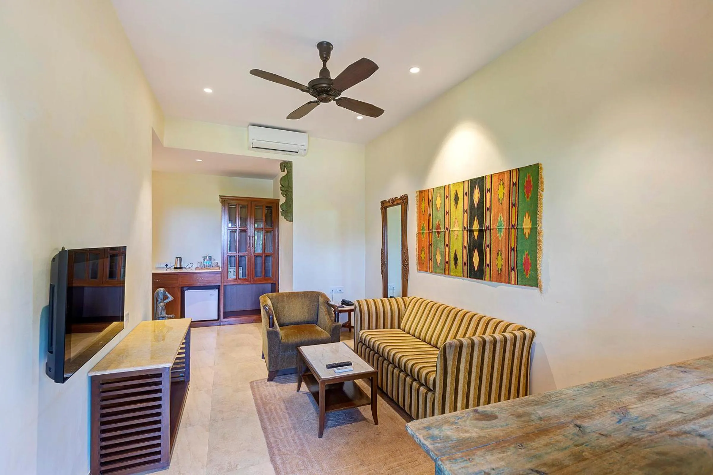 TV and multimedia in Ramsukh Resorts and Spa