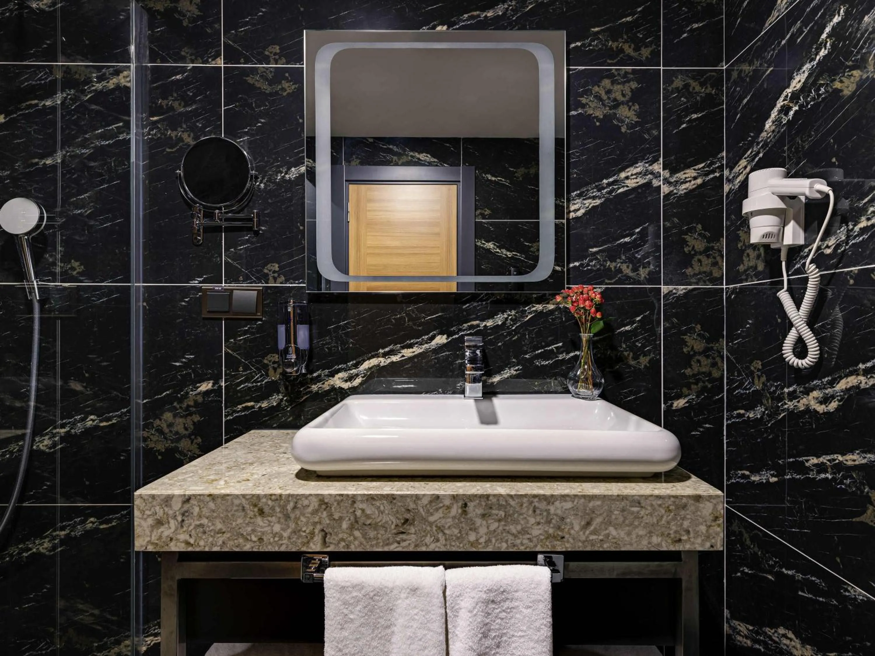 Bedroom in Mövenpick Hotel Trabzon