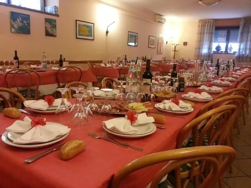 Restaurant/places to eat in Hotel I Cugini