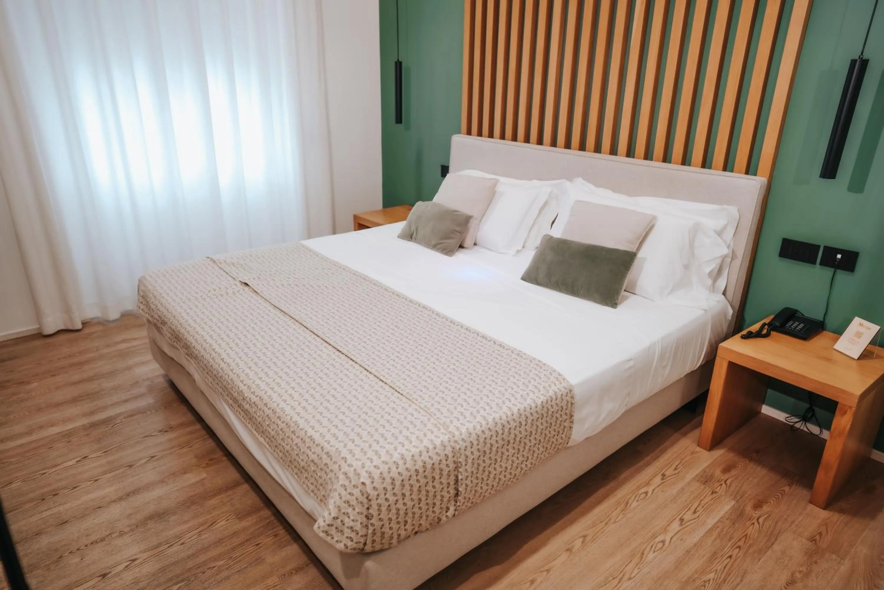 Bed in Plana Hotel