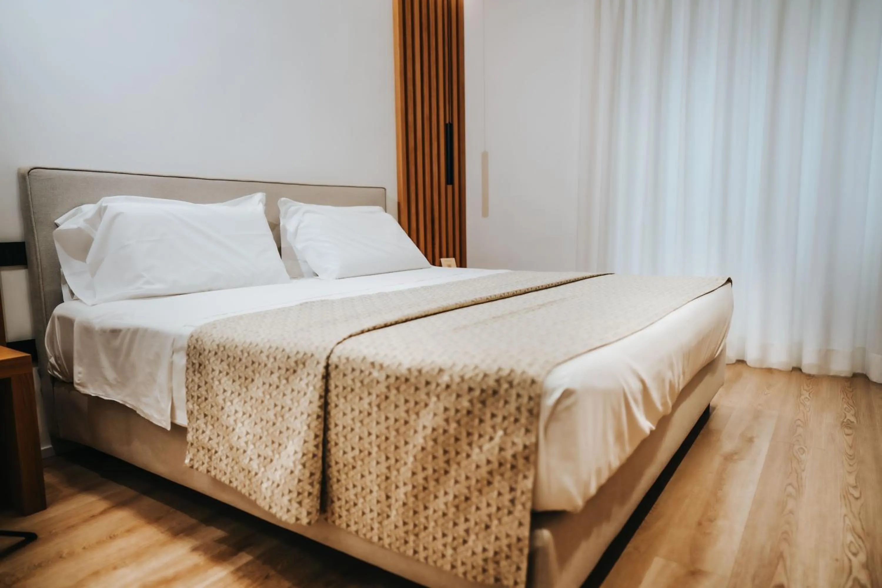 Bedroom, Bed in Plana Hotel