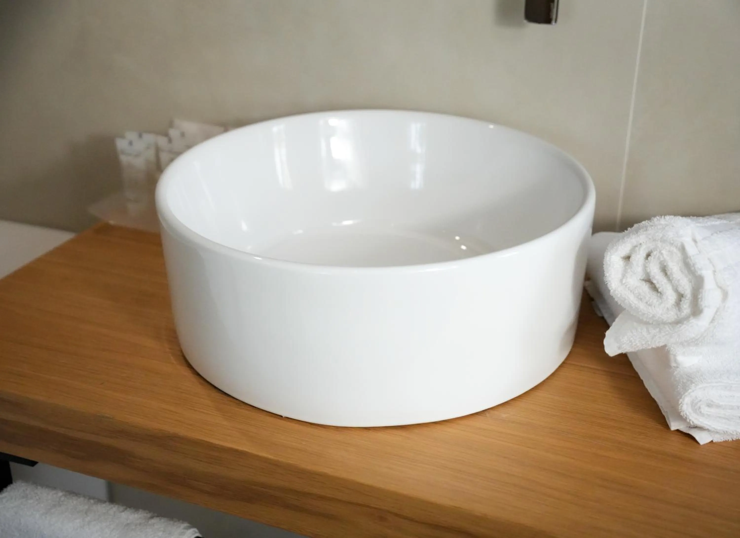 Bathroom in Plana Hotel